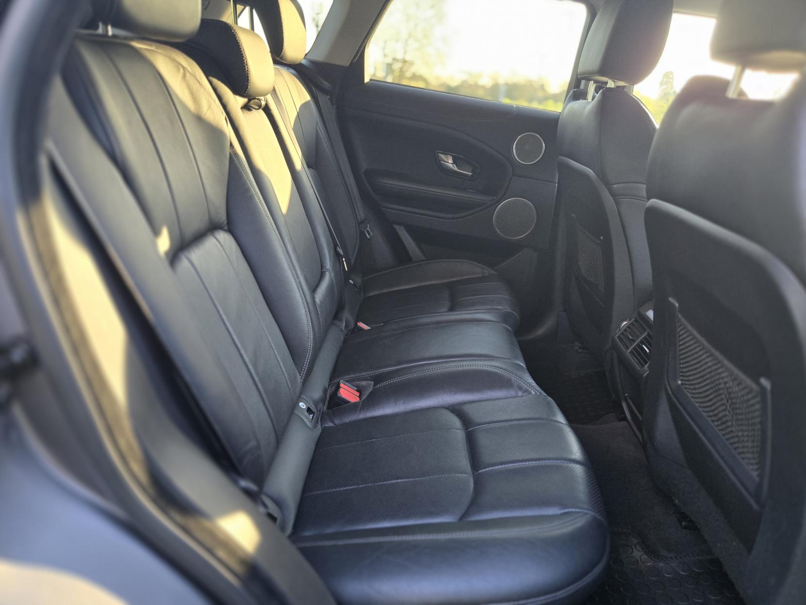 Land Rover Range Rover Evoque 2.0 TD4 SE Tech SUV 5dr Diesel Auto 4WD Euro 6 (s/s) (180 ps)