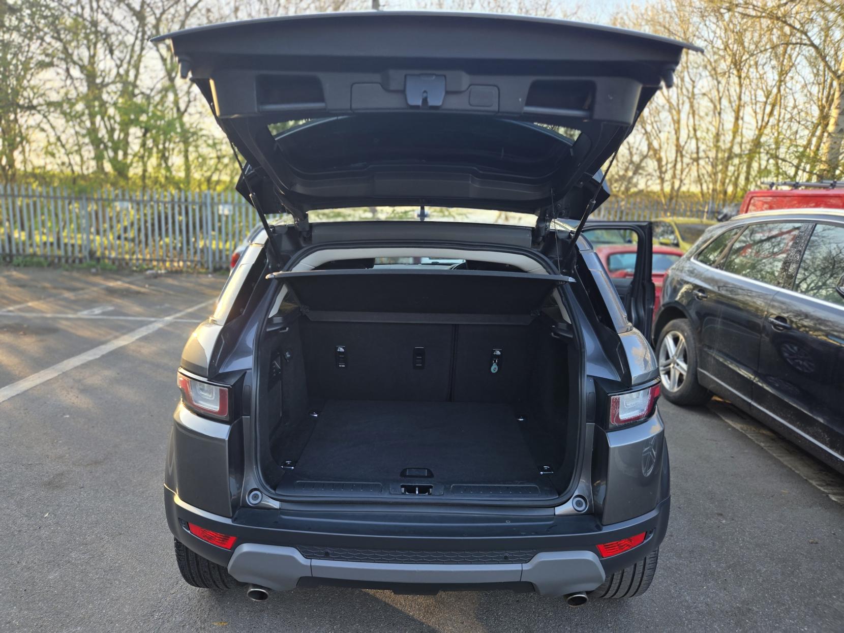 Land Rover Range Rover Evoque 2.0 TD4 SE Tech SUV 5dr Diesel Auto 4WD Euro 6 (s/s) (180 ps)