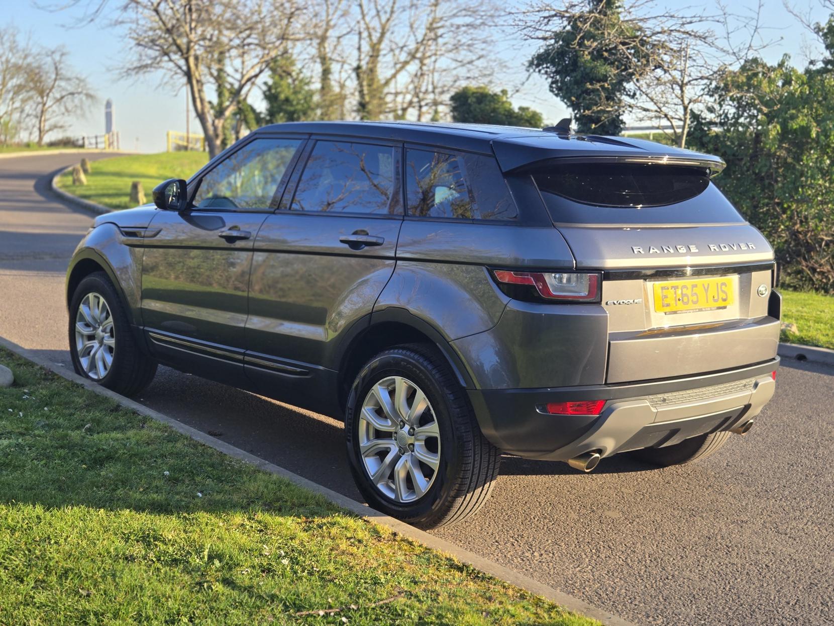Land Rover Range Rover Evoque 2.0 TD4 SE Tech SUV 5dr Diesel Auto 4WD Euro 6 (s/s) (180 ps)