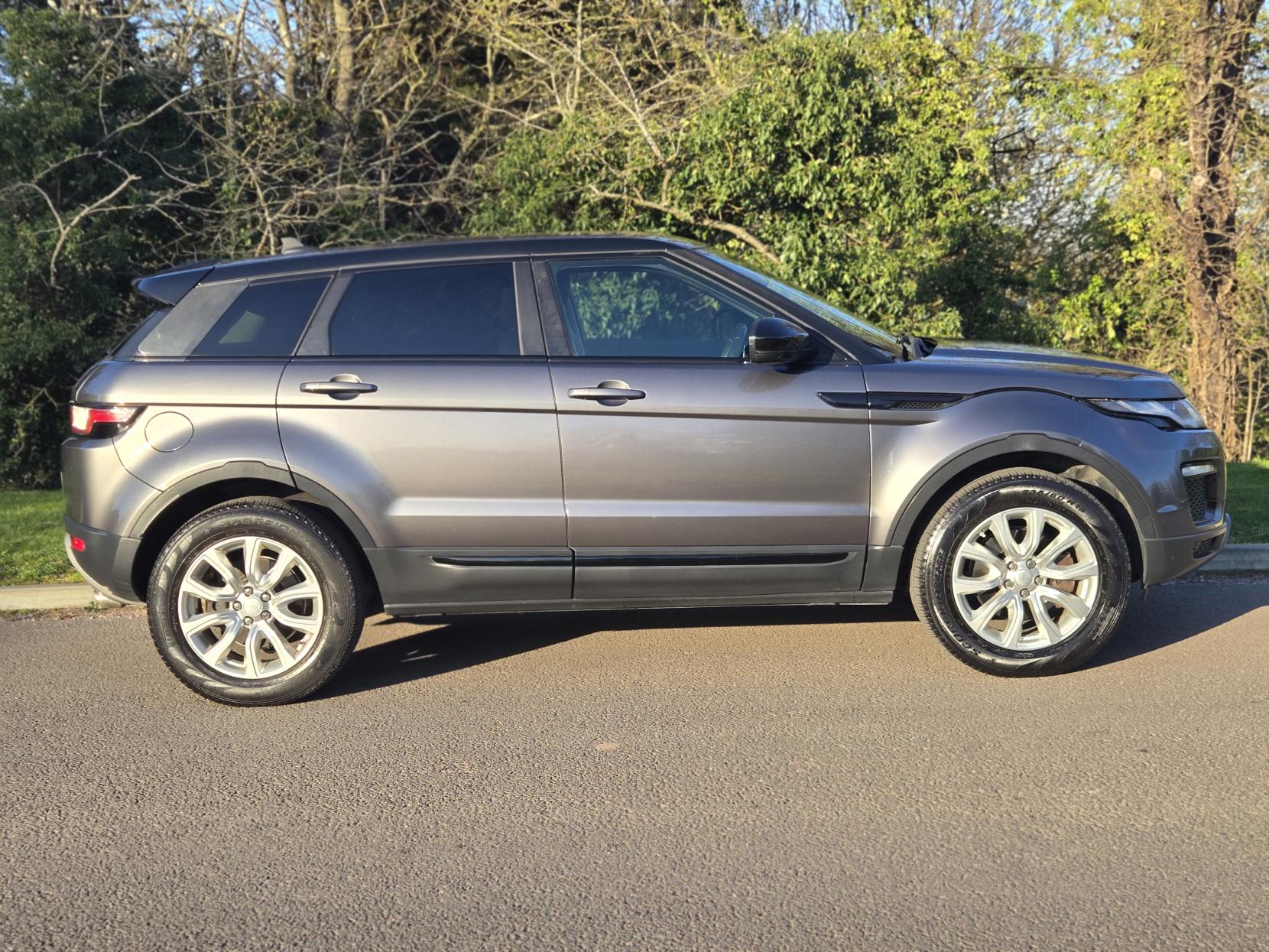 Land Rover Range Rover Evoque 2.0 TD4 SE Tech SUV 5dr Diesel Auto 4WD Euro 6 (s/s) (180 ps)