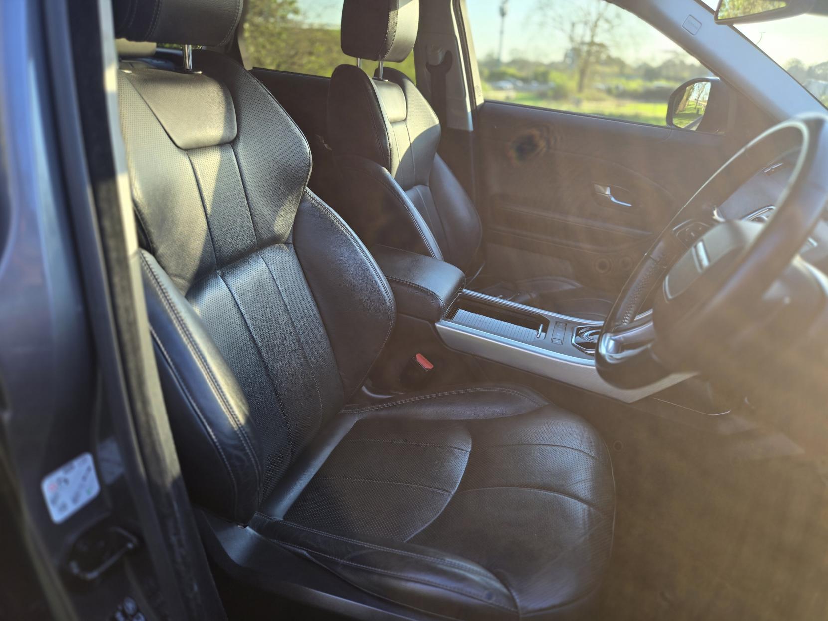 Land Rover Range Rover Evoque 2.0 TD4 SE Tech SUV 5dr Diesel Auto 4WD Euro 6 (s/s) (180 ps)