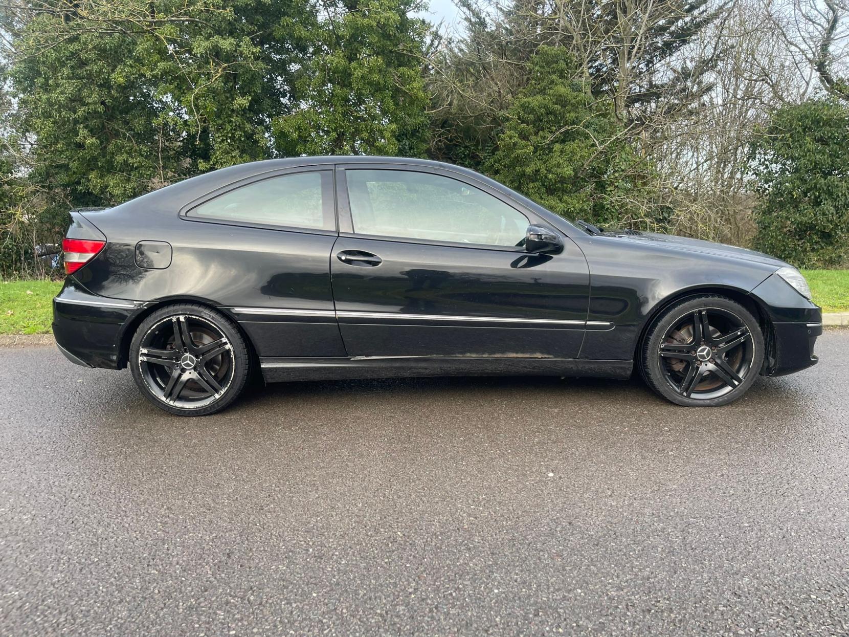 Mercedes-Benz CLC Class 1.8 CLC180K Sport Coupe 3dr Petrol Auto Euro 4 (143 ps)