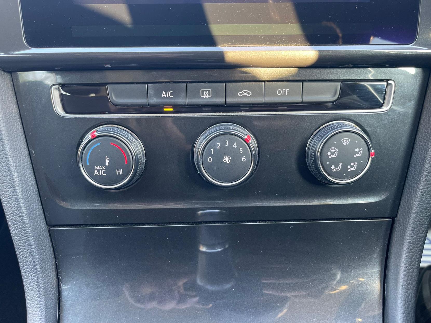 Volkswagen Golf 1.0 TSI SE Hatchback 5dr Petrol Manual Euro 6 (s/s) (110 bhp)