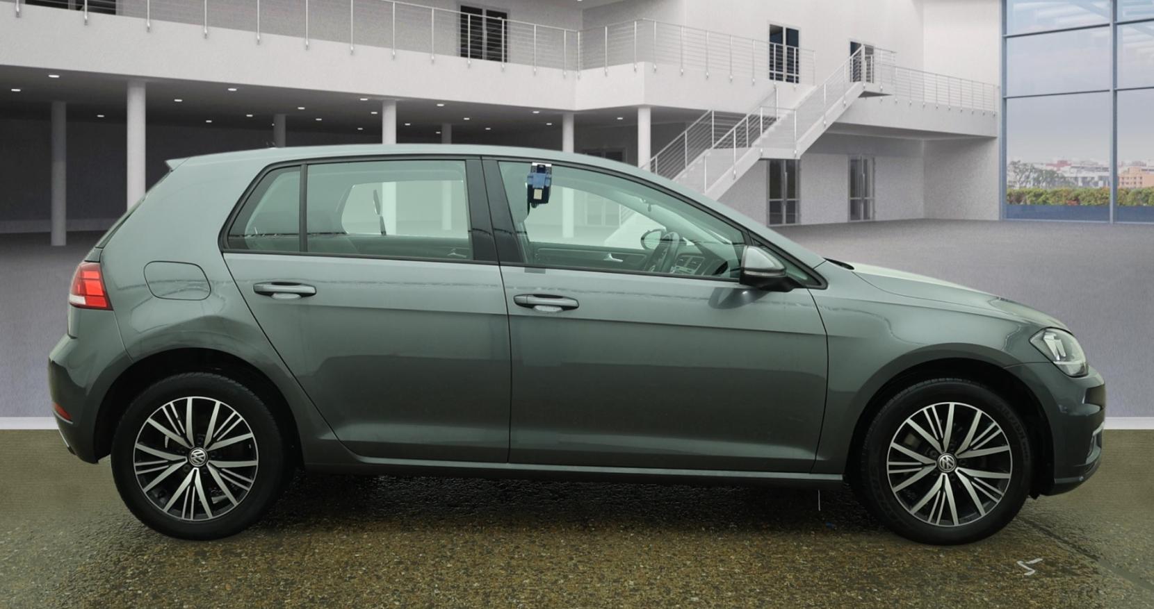 Volkswagen Golf 1.0 TSI SE Hatchback 5dr Petrol Manual Euro 6 (s/s) (110 bhp)