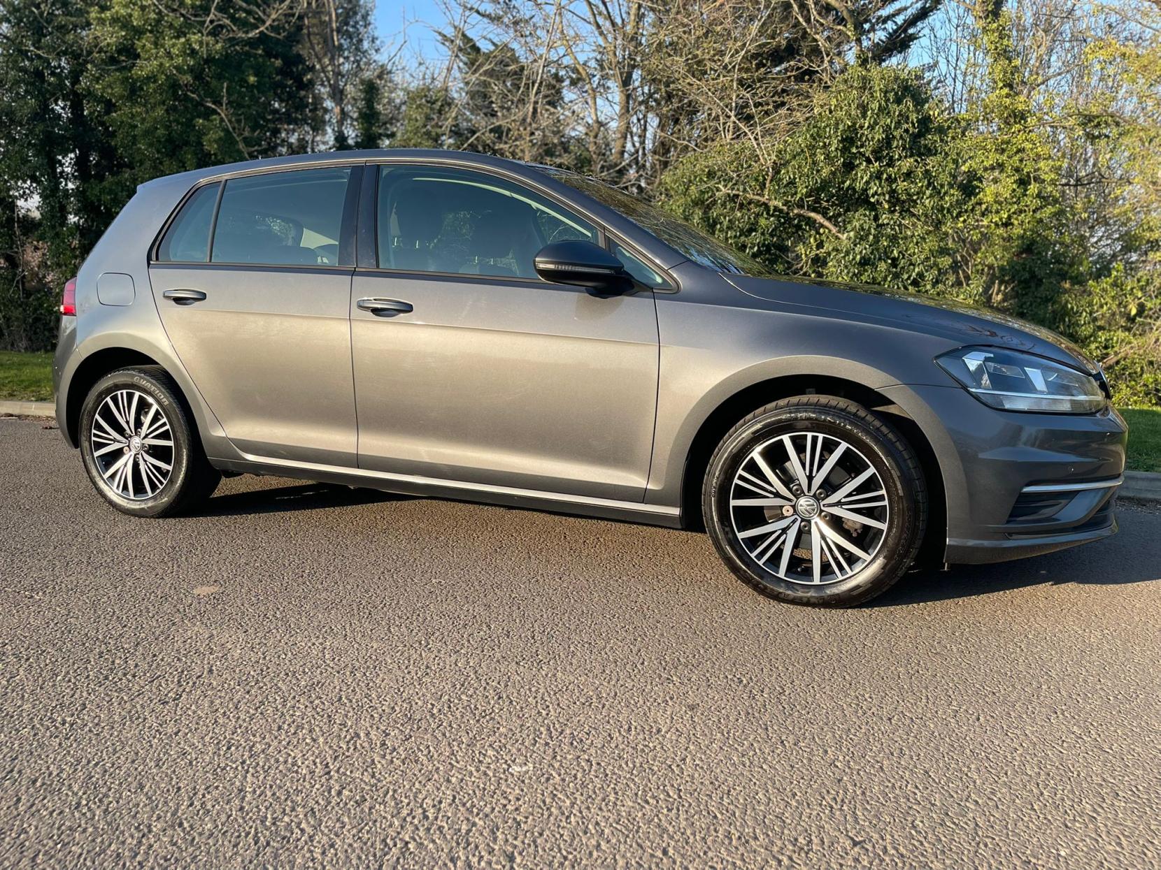 Volkswagen Golf 1.0 TSI SE Hatchback 5dr Petrol Manual Euro 6 (s/s) (110 bhp)