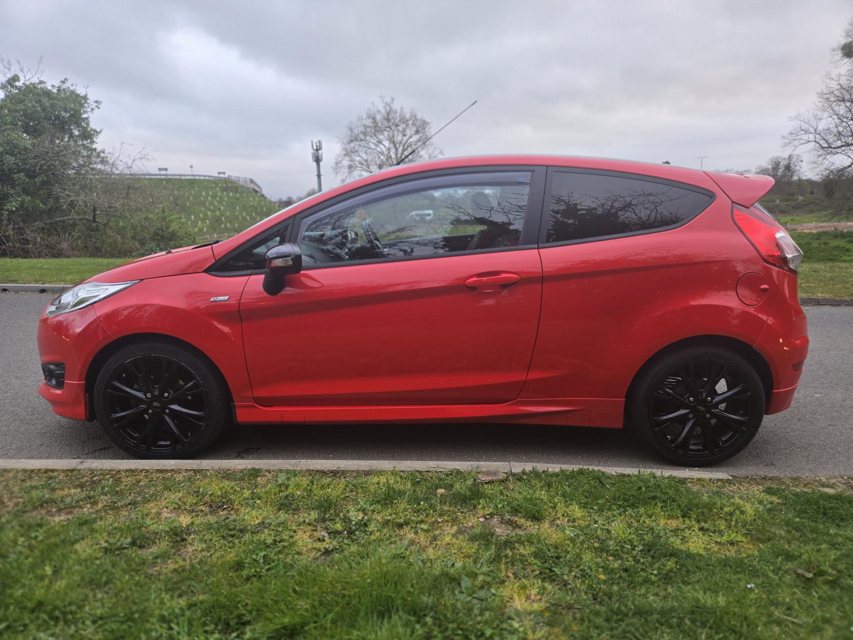 Ford Fiesta 1.0T EcoBoost ST-Line Hatchback 3dr Petrol Manual Euro 6 (s/s) (140 ps)