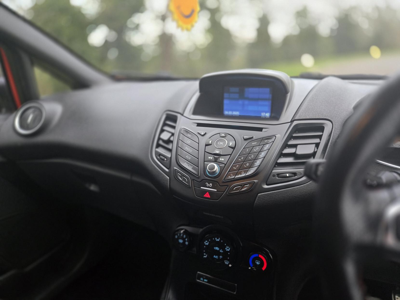 Ford Fiesta 1.0T EcoBoost ST-Line Hatchback 3dr Petrol Manual Euro 6 (s/s) (140 ps)