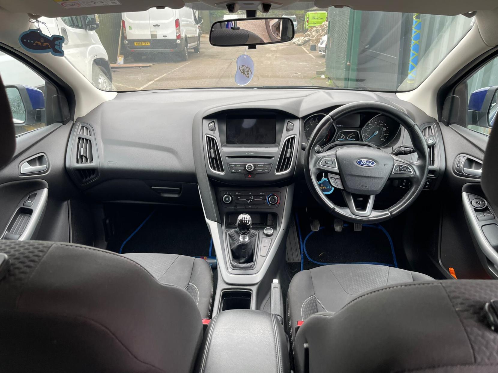 Ford Focus 1.0T EcoBoost Zetec Edition Hatchback 5dr Petrol Manual Euro 6 (s/s) (125 ps)