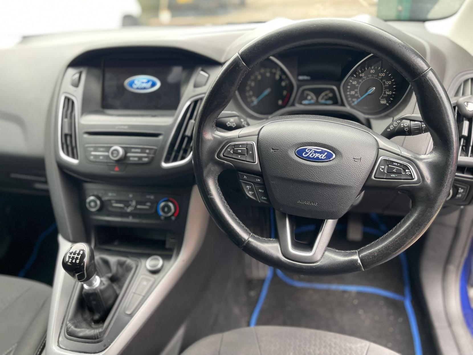 Ford Focus 1.0T EcoBoost Zetec Edition Hatchback 5dr Petrol Manual Euro 6 (s/s) (125 ps)