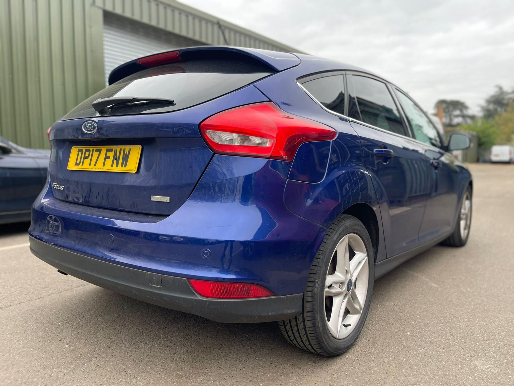 Ford Focus 1.0T EcoBoost Zetec Edition Hatchback 5dr Petrol Manual Euro 6 (s/s) (125 ps)