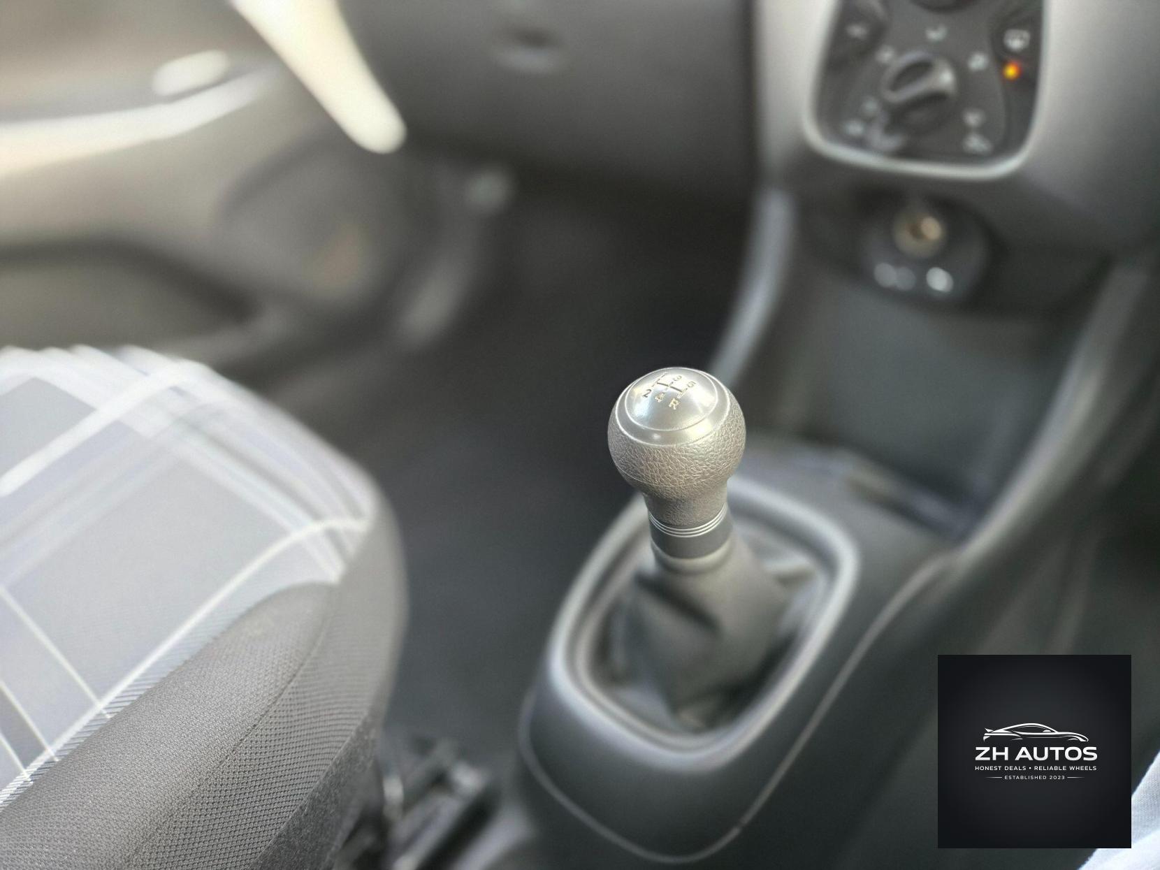 Peugeot 108 1.0 Active Euro 6 3dr