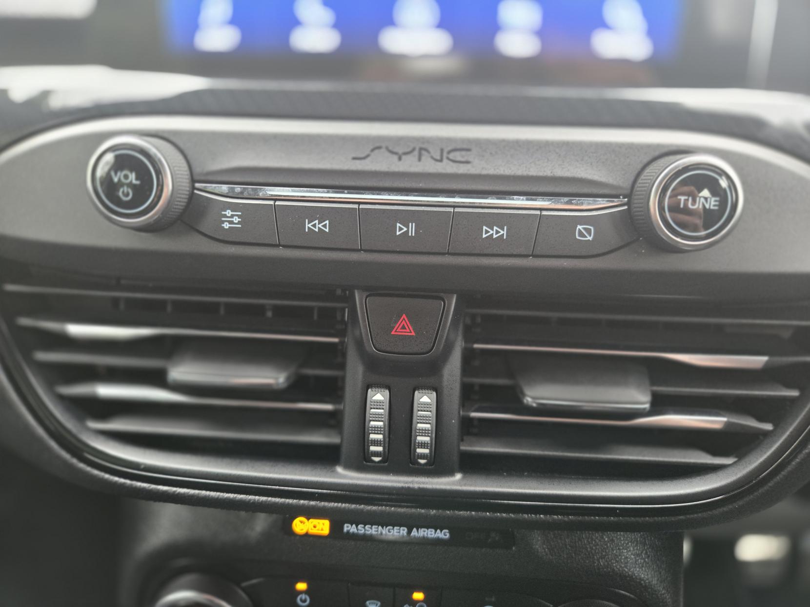 Ford Focus 1.0T EcoBoost ST-Line Hatchback 5dr Petrol Manual Euro 6 (s/s) (125 ps)