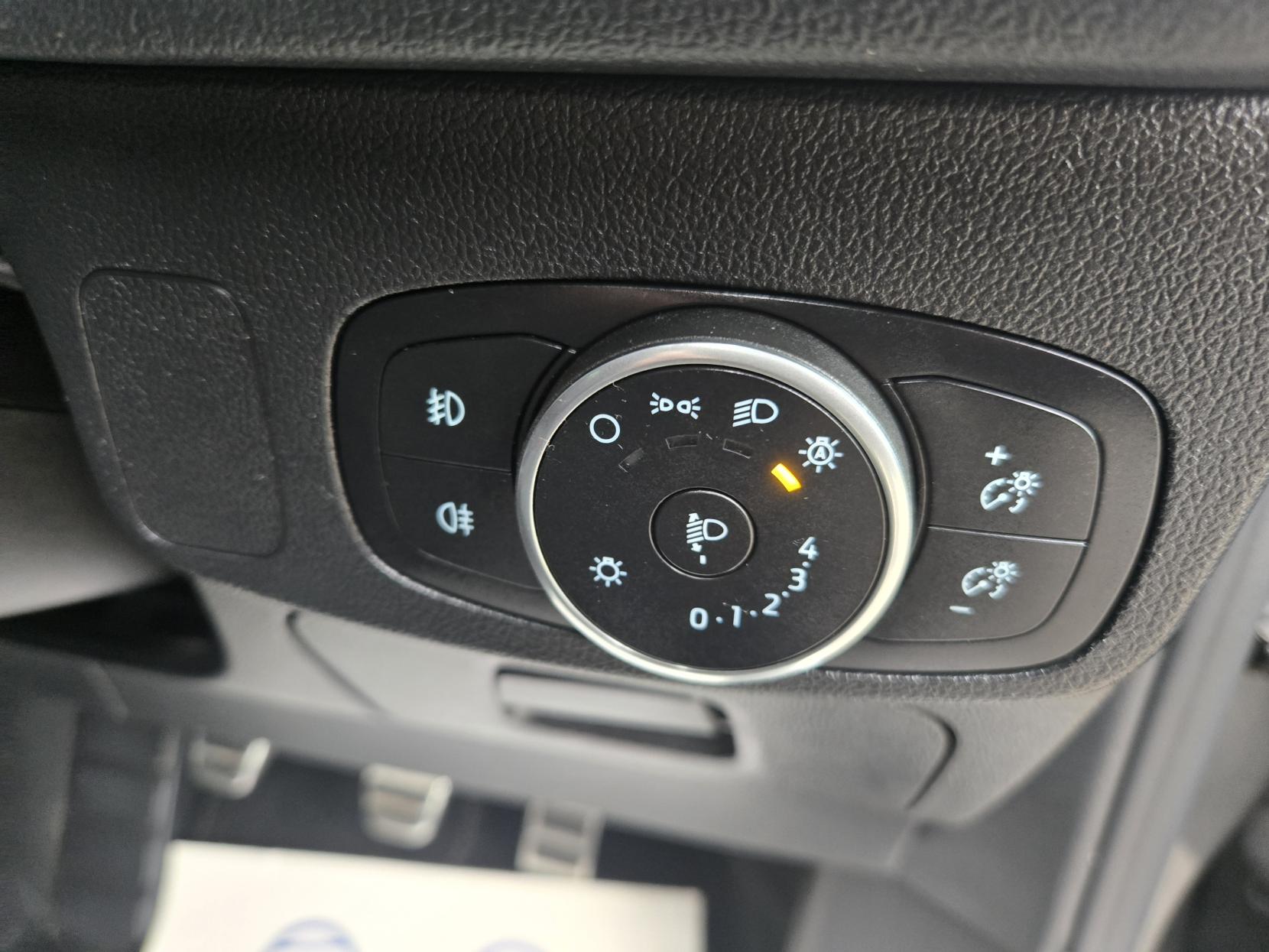 Ford Focus 1.0T EcoBoost ST-Line Hatchback 5dr Petrol Manual Euro 6 (s/s) (125 ps)