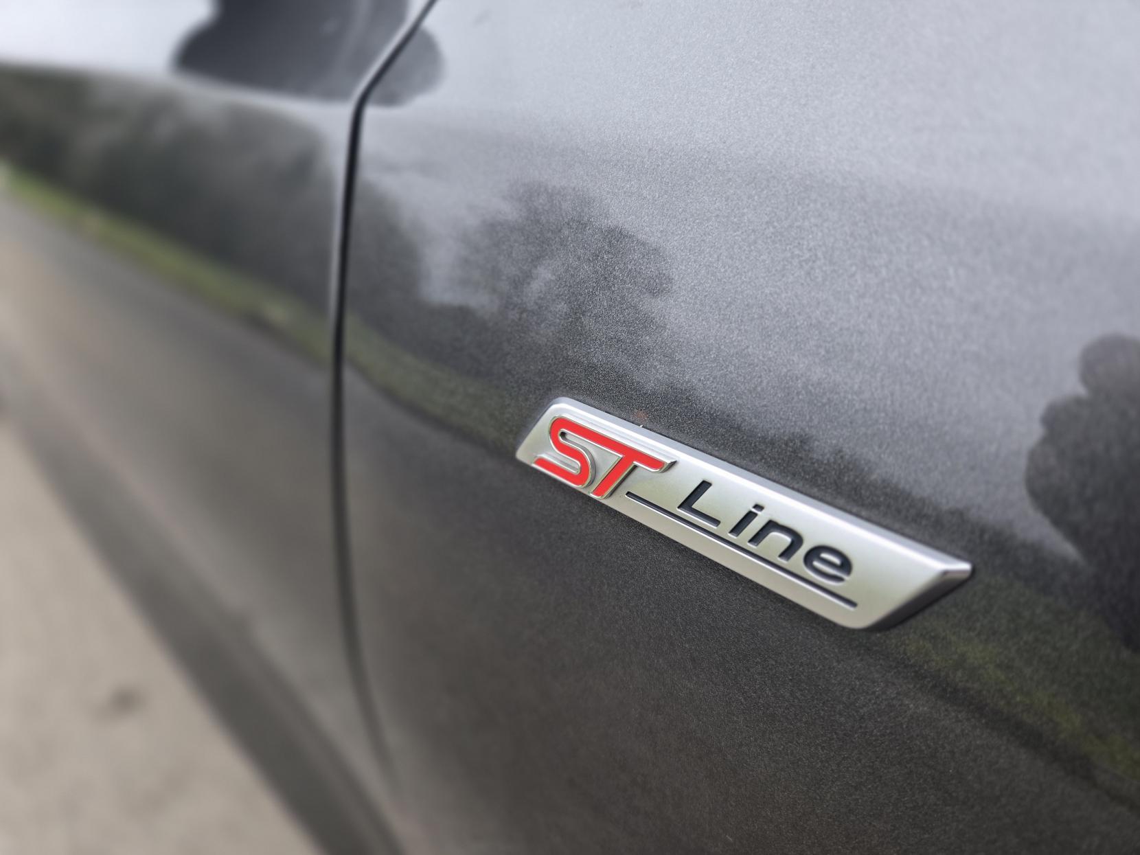 Ford Focus 1.0T EcoBoost ST-Line Hatchback 5dr Petrol Manual Euro 6 (s/s) (125 ps)