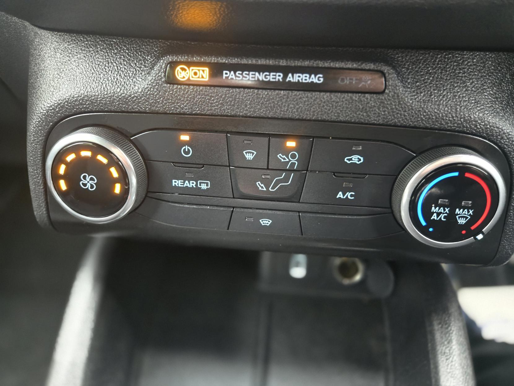 Ford Focus 1.0T EcoBoost ST-Line Hatchback 5dr Petrol Manual Euro 6 (s/s) (125 ps)