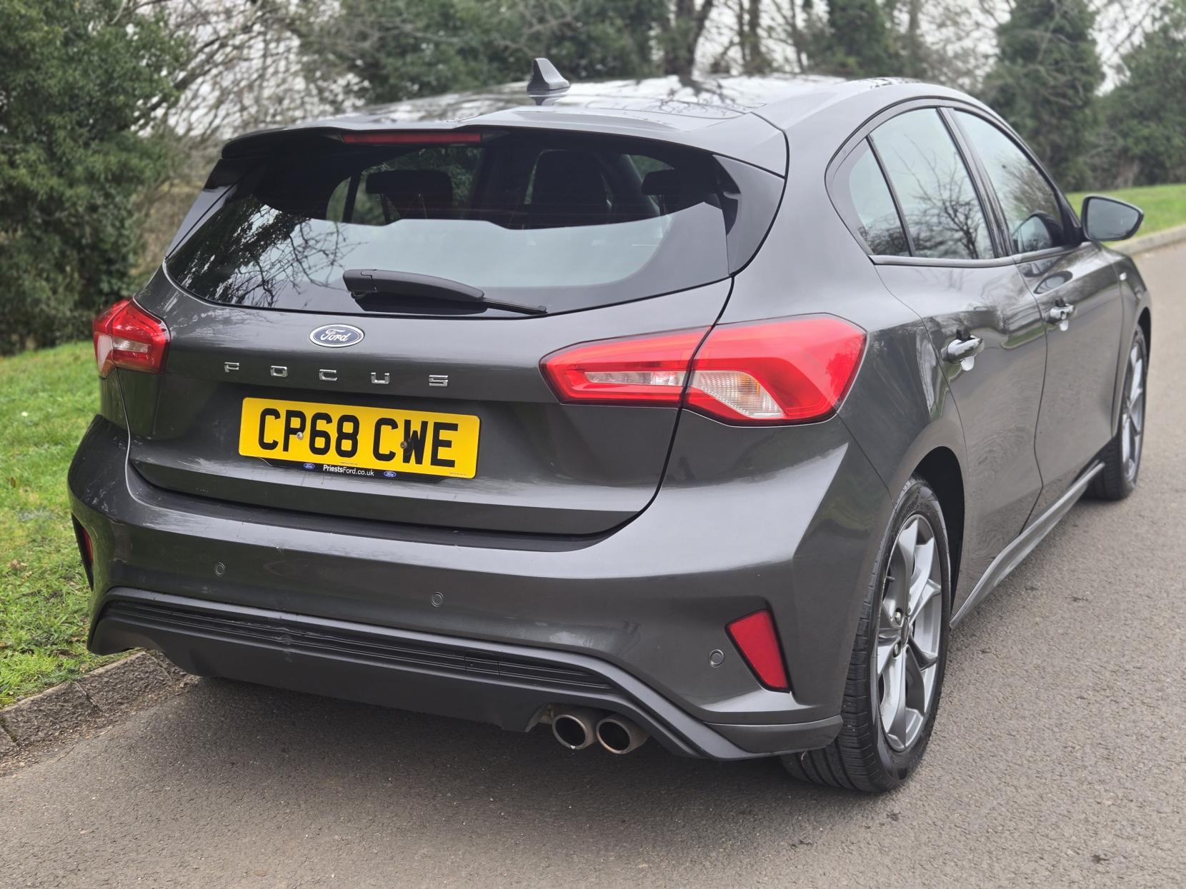 Ford Focus 1.0T EcoBoost ST-Line Hatchback 5dr Petrol Manual Euro 6 (s/s) (125 ps)