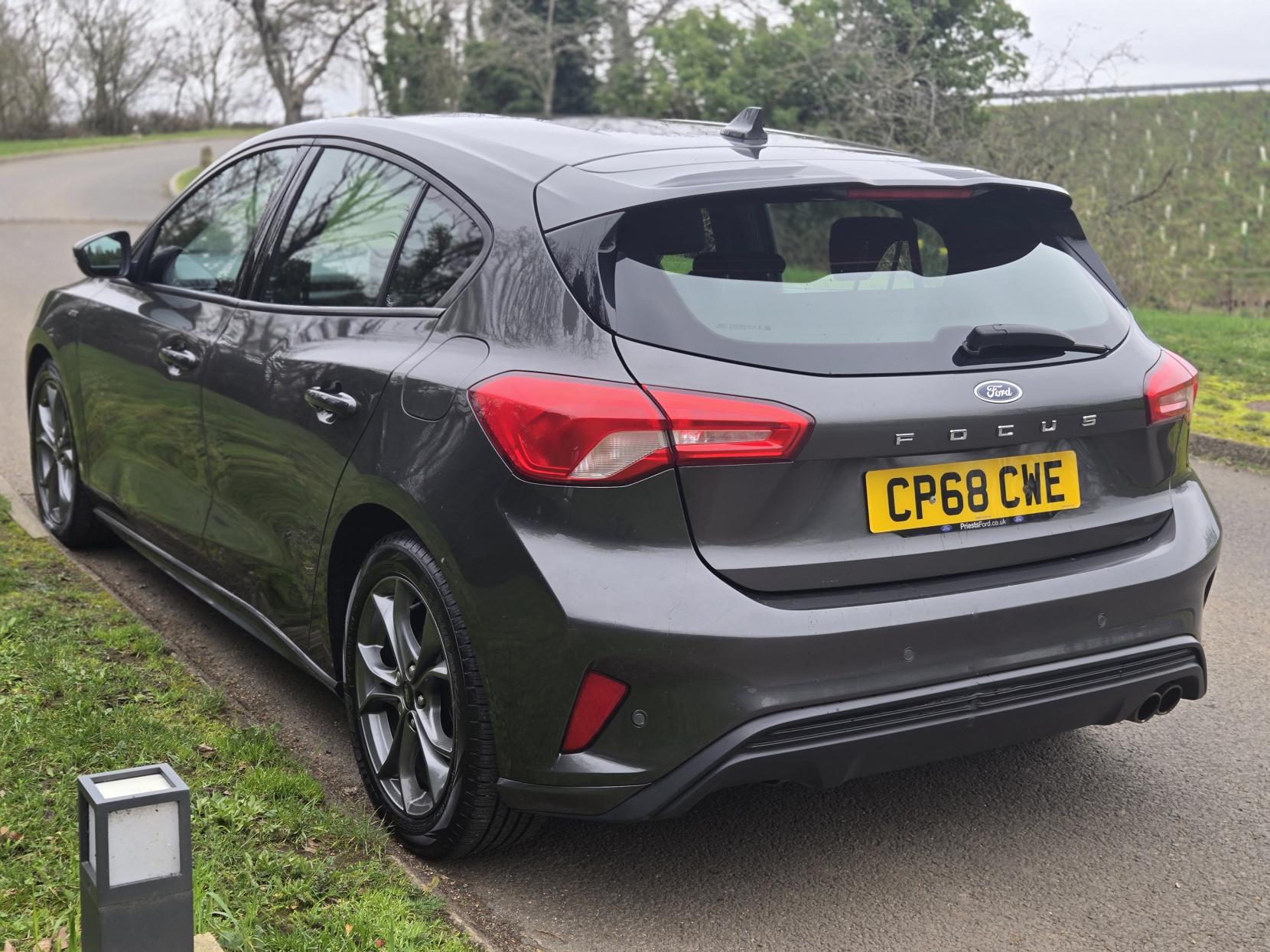 Ford Focus 1.0T EcoBoost ST-Line Hatchback 5dr Petrol Manual Euro 6 (s/s) (125 ps)