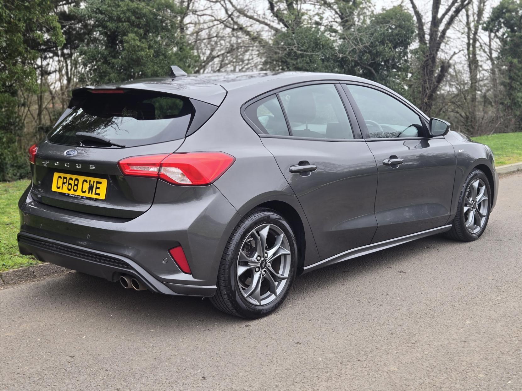 Ford Focus 1.0T EcoBoost ST-Line Hatchback 5dr Petrol Manual Euro 6 (s/s) (125 ps)