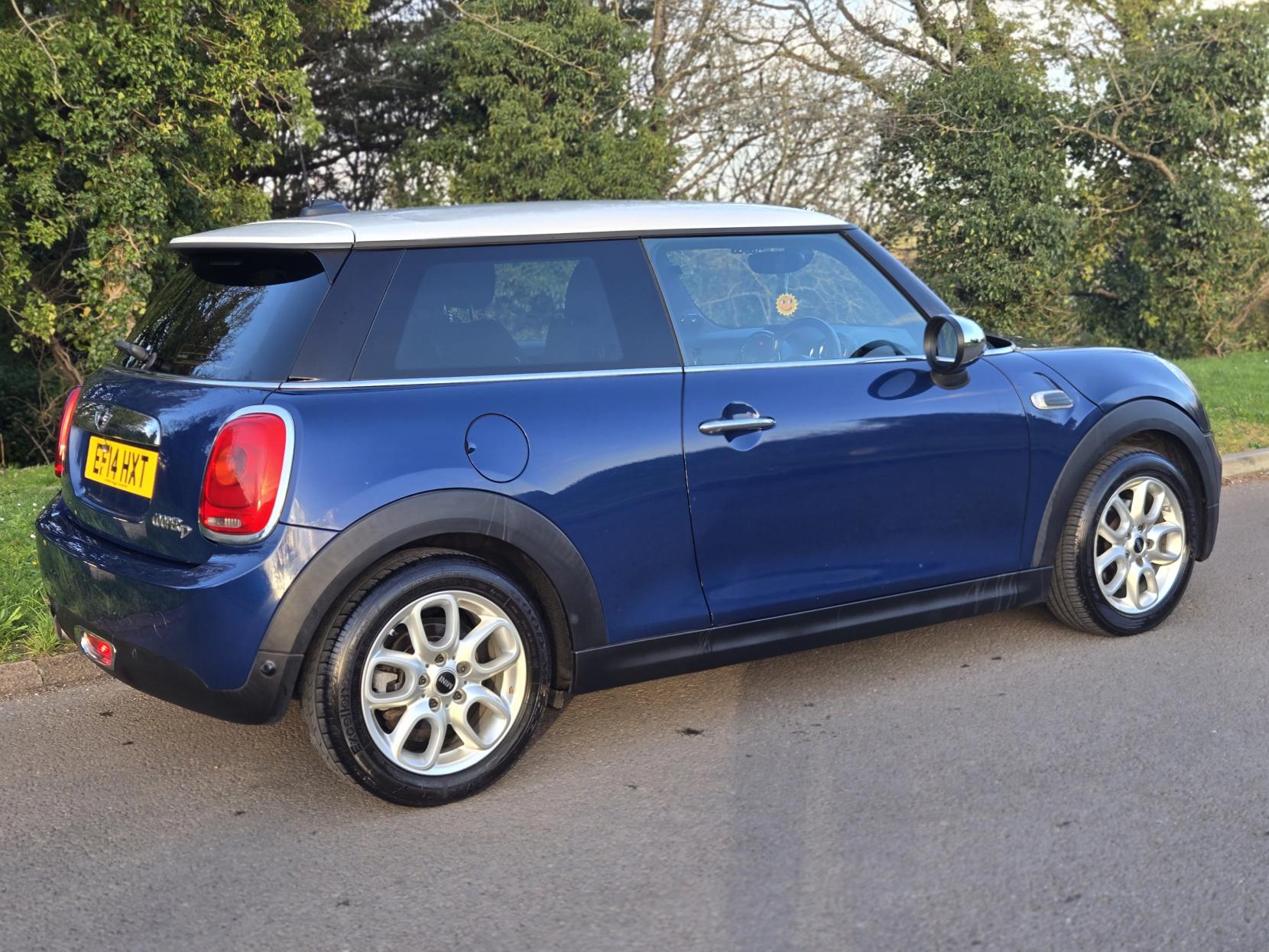 MINI Hatch 1.5 Cooper D Hatchback 3dr Diesel Manual Euro 6 (s/s) (116 ps)