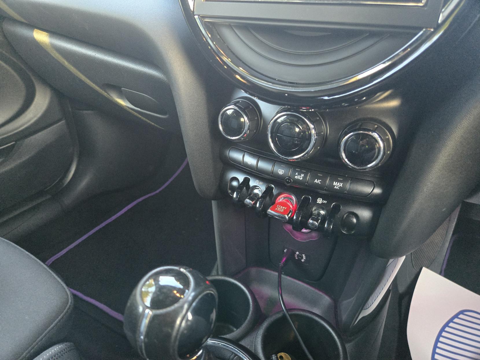 MINI Hatch 1.5 Cooper D Hatchback 3dr Diesel Manual Euro 6 (s/s) (116 ps)