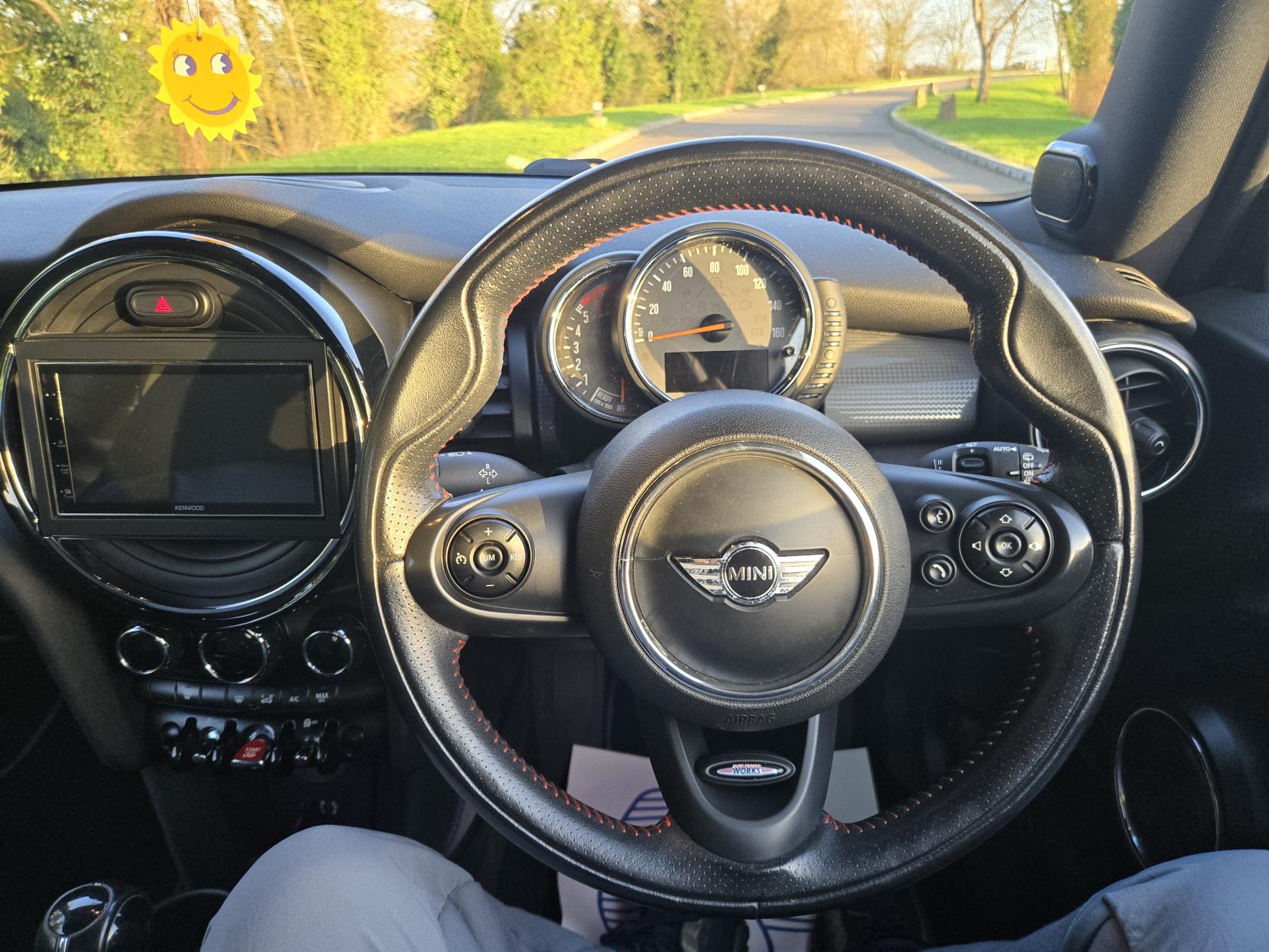 MINI Hatch 1.5 Cooper D Hatchback 3dr Diesel Manual Euro 6 (s/s) (116 ps)