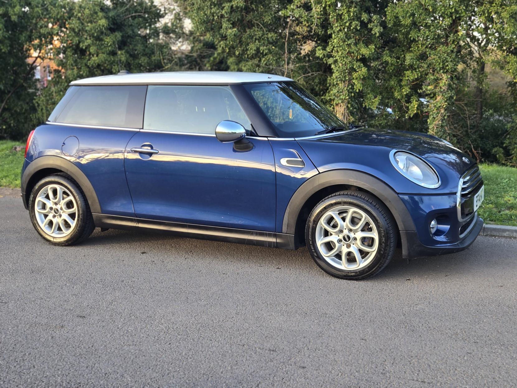 MINI Hatch 1.5 Cooper D Hatchback 3dr Diesel Manual Euro 6 (s/s) (116 ps)