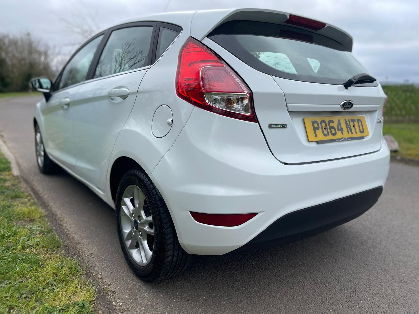 Ford Fiesta 1.0T EcoBoost Zetec Hatchback 5dr Petrol Manual Euro 5 (s/s) (100 ps)