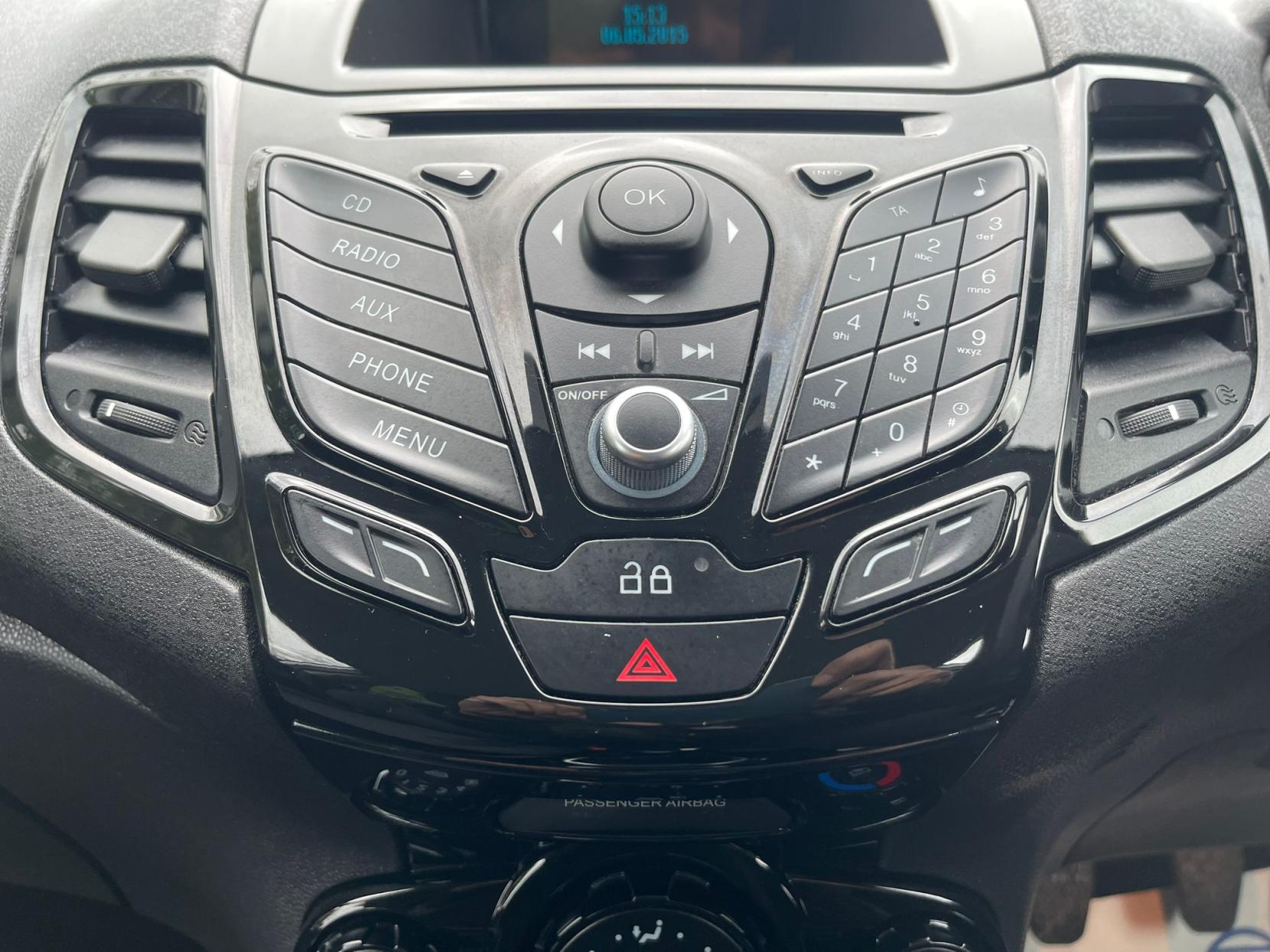 Ford Fiesta 1.0T EcoBoost Zetec Hatchback 5dr Petrol Manual Euro 5 (s/s) (100 ps)