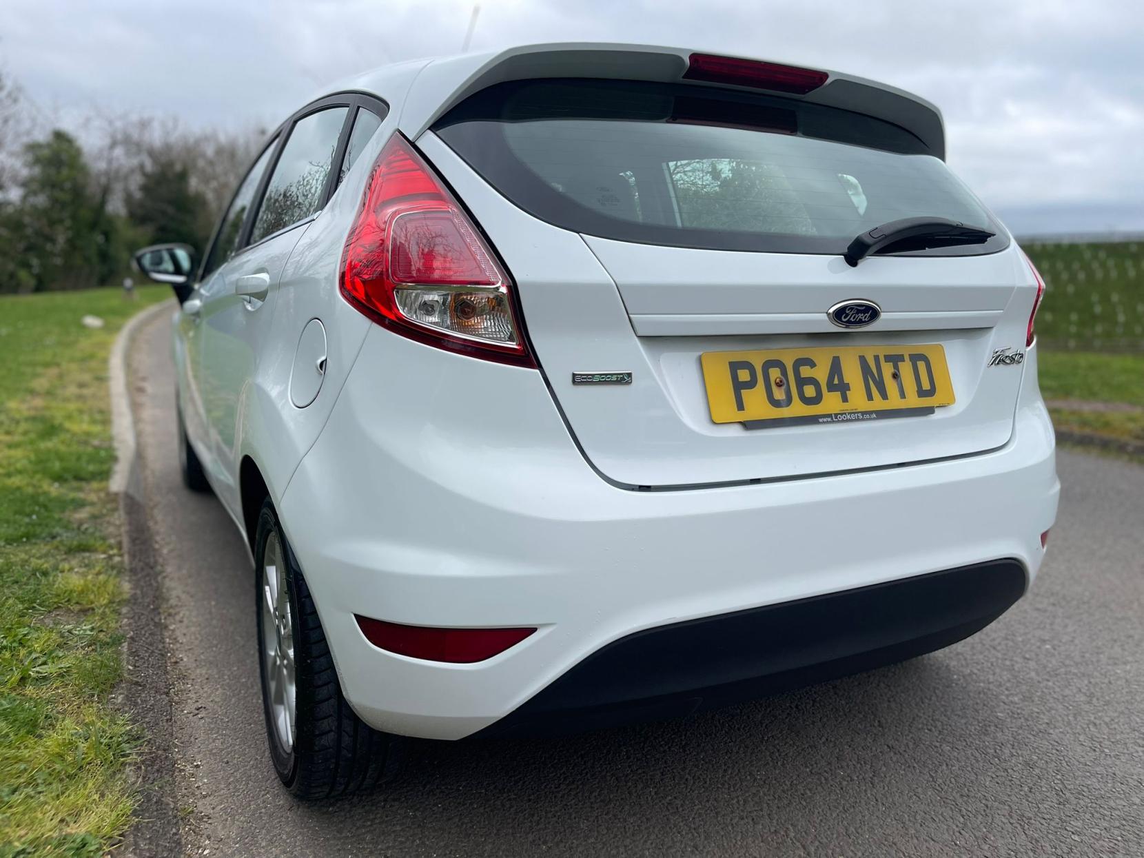 Ford Fiesta 1.0T EcoBoost Zetec Hatchback 5dr Petrol Manual Euro 5 (s/s) (100 ps)