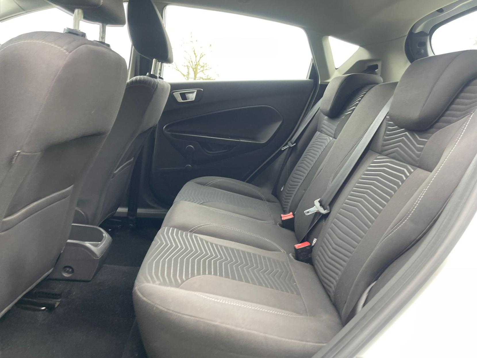 Ford Fiesta 1.0T EcoBoost Zetec Hatchback 5dr Petrol Manual Euro 5 (s/s) (100 ps)