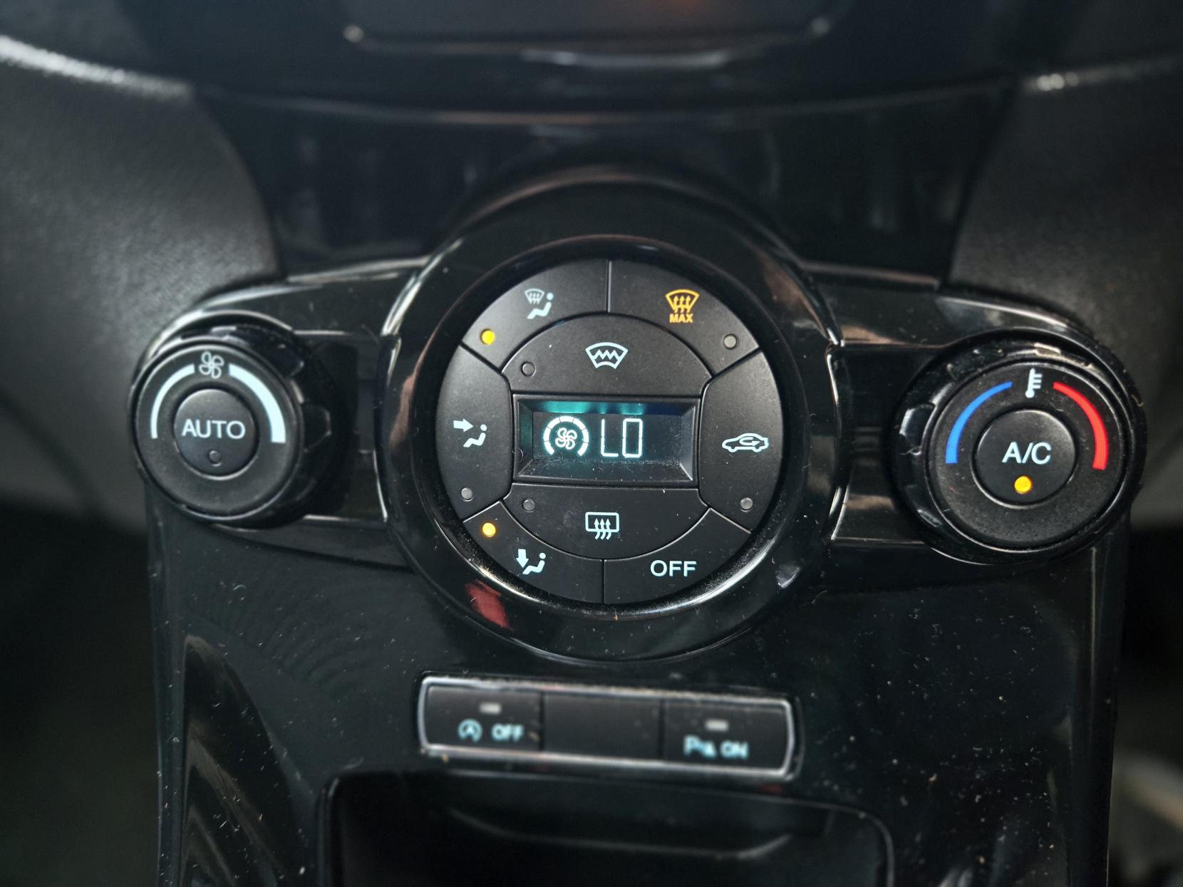 Ford Fiesta 1.0 Titanium Hatchback 5dr Petrol Manual Euro 5 (s/s) (80 ps)