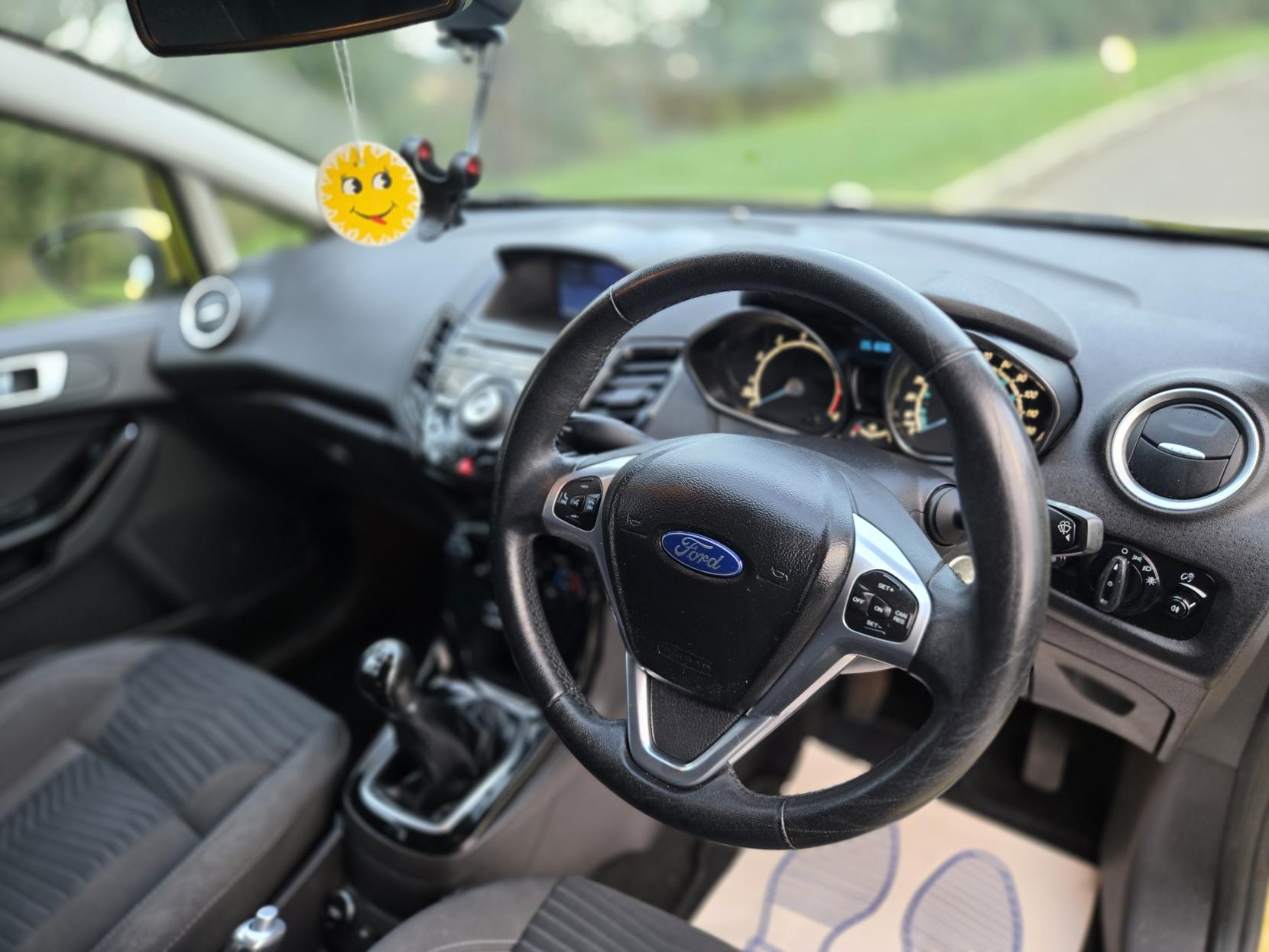 Ford Fiesta 1.0 Titanium Hatchback 5dr Petrol Manual Euro 5 (s/s) (80 ps)