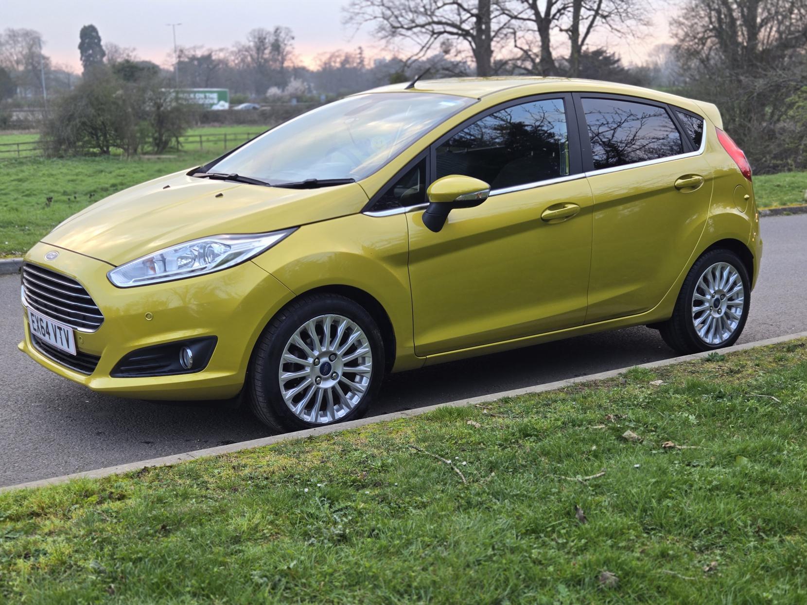 Ford Fiesta 1.0 Titanium Hatchback 5dr Petrol Manual Euro 5 (s/s) (80 ps)