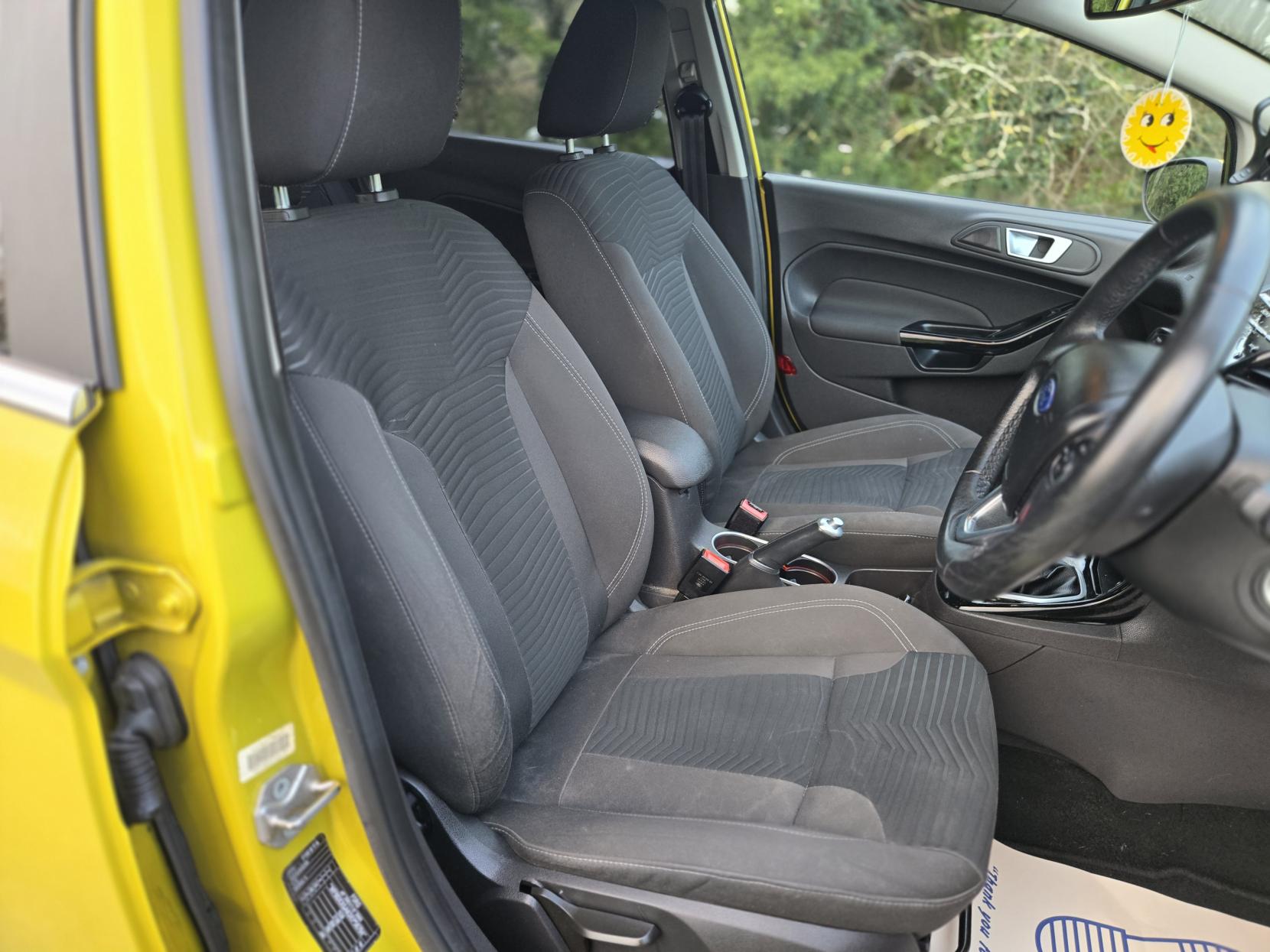 Ford Fiesta 1.0 Titanium Hatchback 5dr Petrol Manual Euro 5 (s/s) (80 ps)