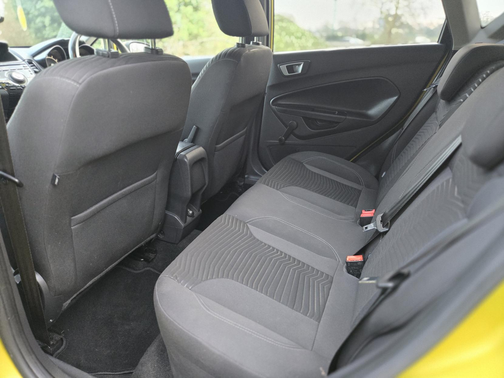 Ford Fiesta 1.0 Titanium Hatchback 5dr Petrol Manual Euro 5 (s/s) (80 ps)