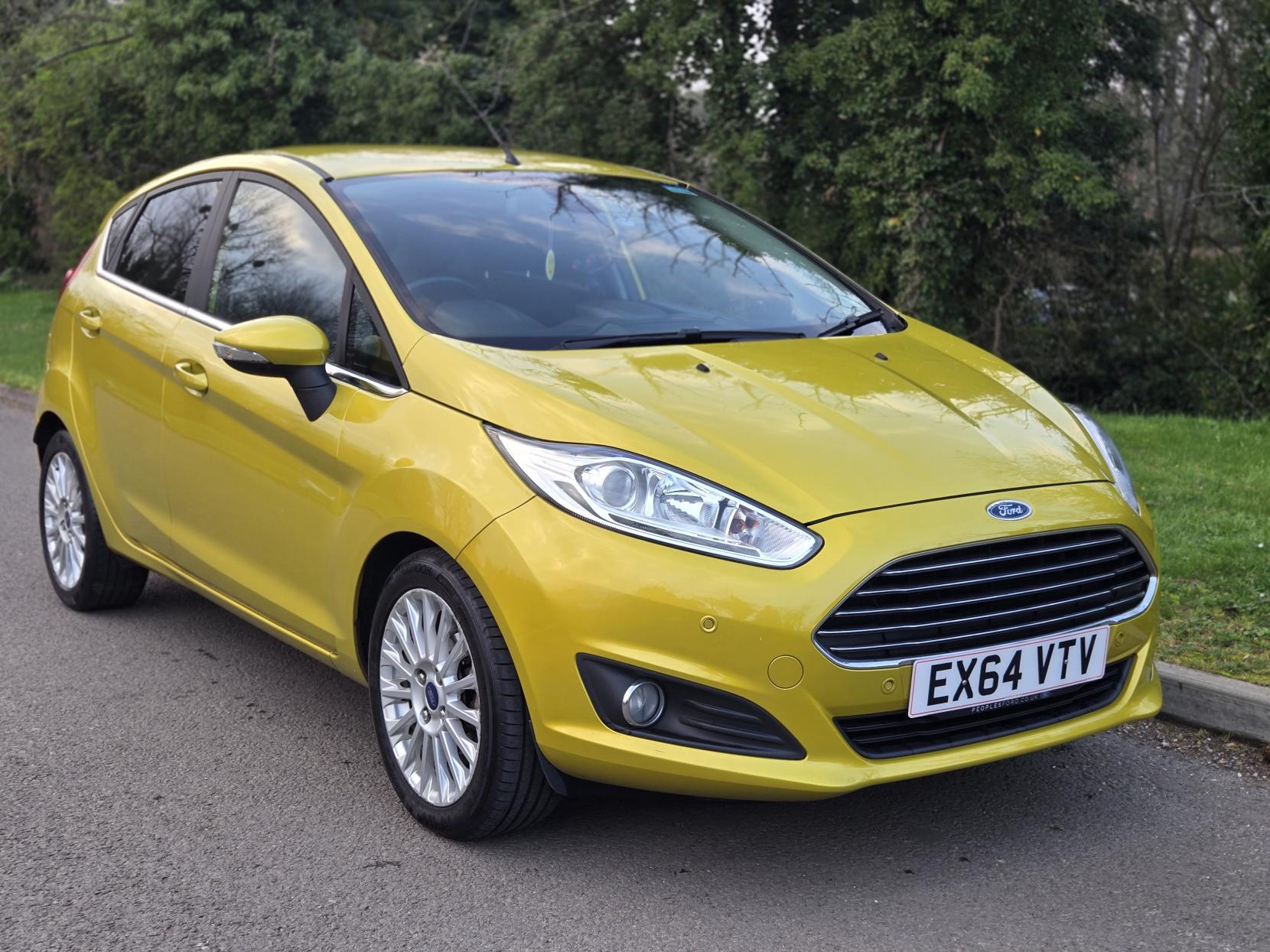 Ford Fiesta 1.0 Titanium Hatchback 5dr Petrol Manual Euro 5 (s/s) (80 ps)