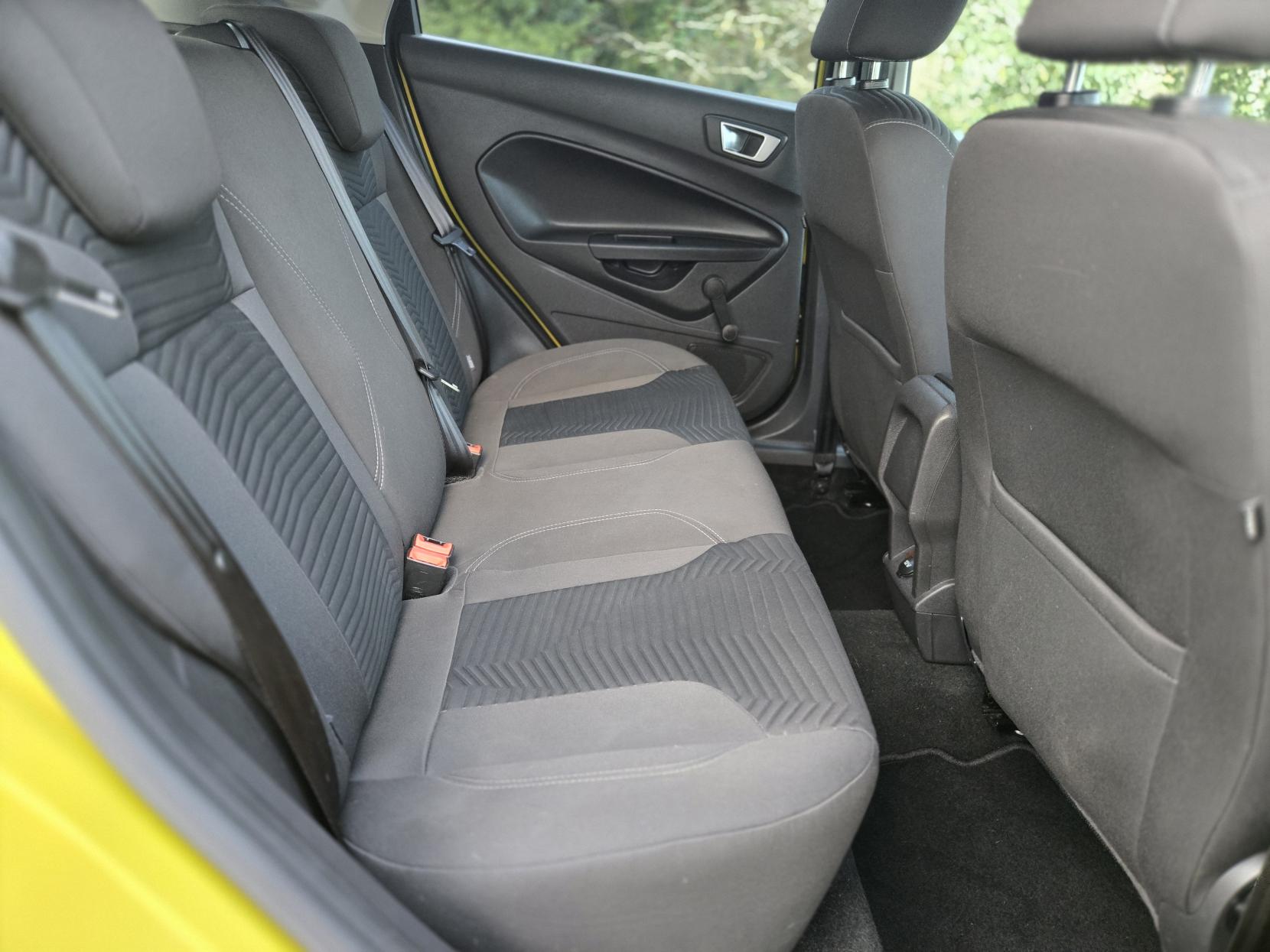 Ford Fiesta 1.0 Titanium Hatchback 5dr Petrol Manual Euro 5 (s/s) (80 ps)