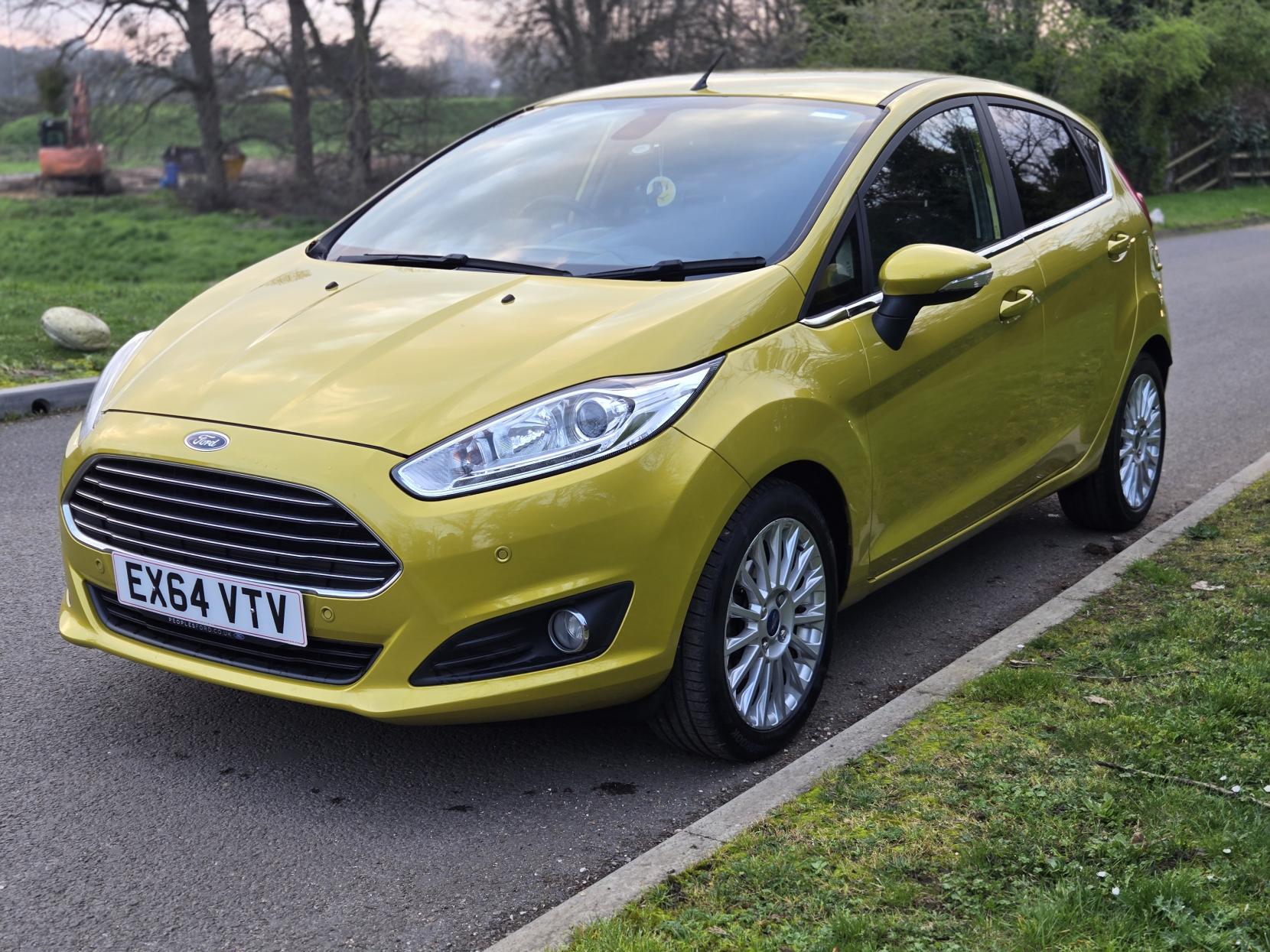 Ford Fiesta 1.0 Titanium Hatchback 5dr Petrol Manual Euro 5 (s/s) (80 ps)