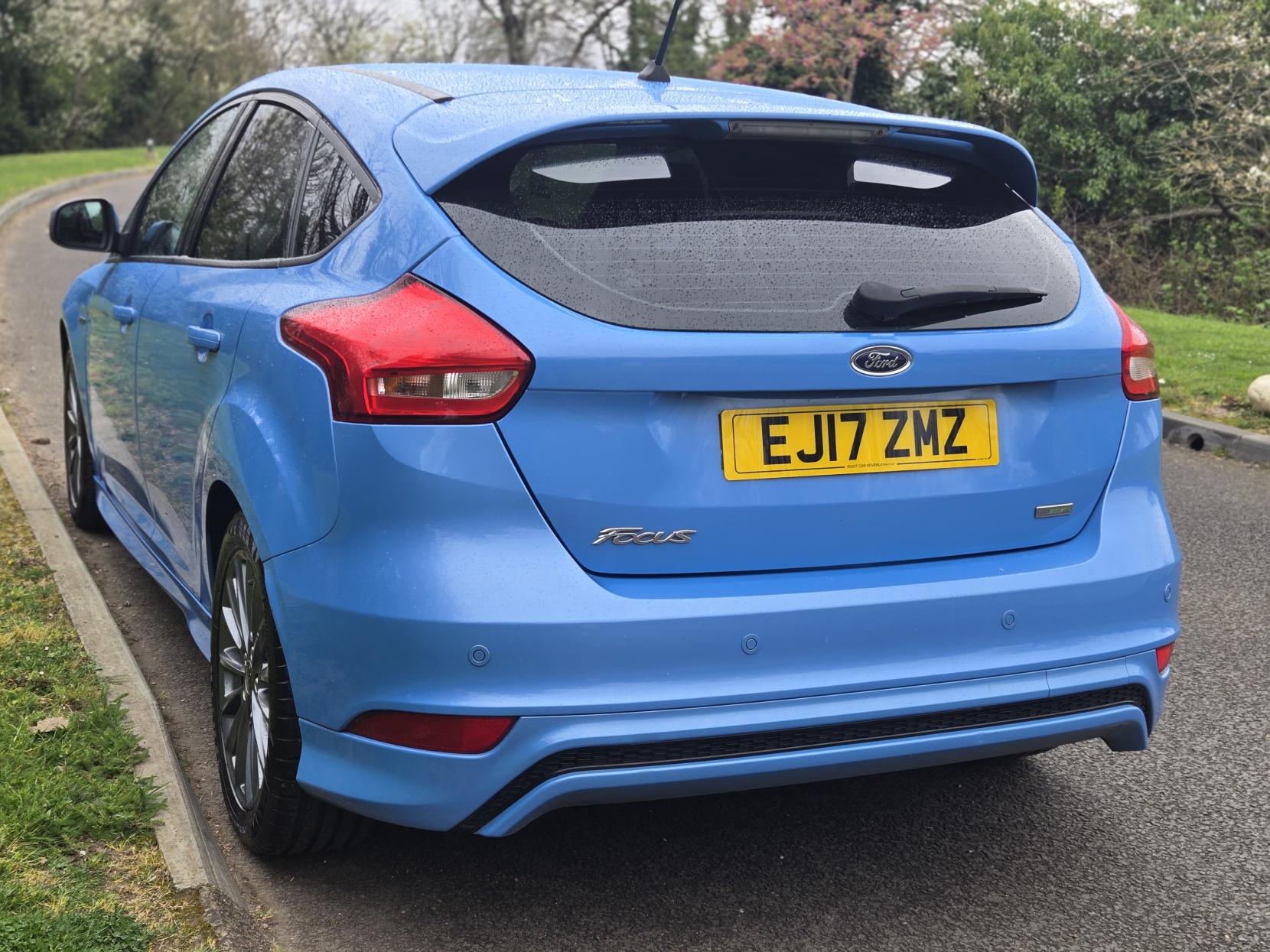 Ford Focus 1.0T EcoBoost ST-Line Hatchback 5dr Petrol Manual Euro 6 (s/s) (125 ps)