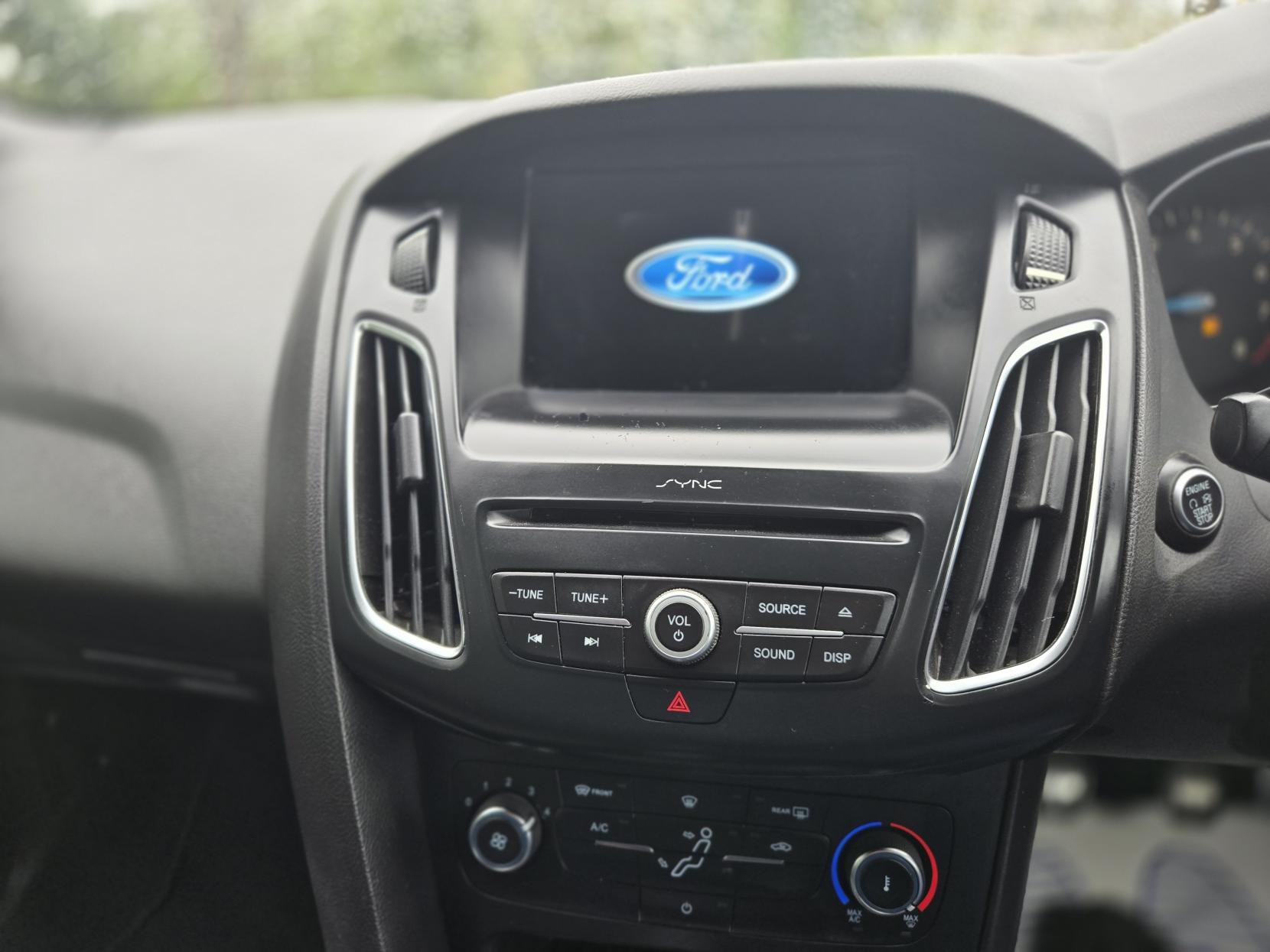 Ford Focus 1.0T EcoBoost ST-Line Hatchback 5dr Petrol Manual Euro 6 (s/s) (125 ps)