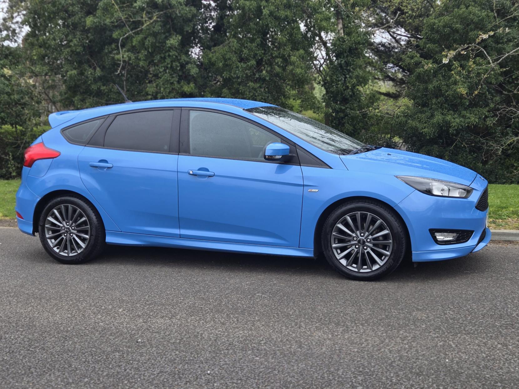 Ford Focus 1.0T EcoBoost ST-Line Hatchback 5dr Petrol Manual Euro 6 (s/s) (125 ps)