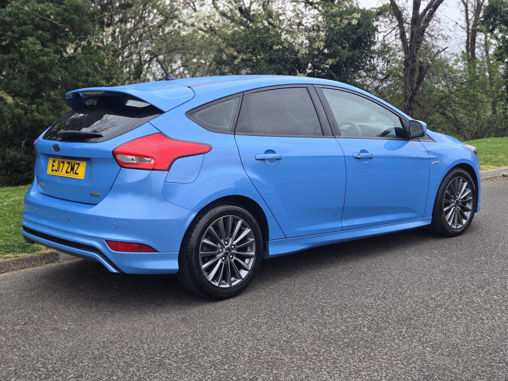 Ford Focus 1.0T EcoBoost ST-Line Hatchback 5dr Petrol Manual Euro 6 (s/s) (125 ps)