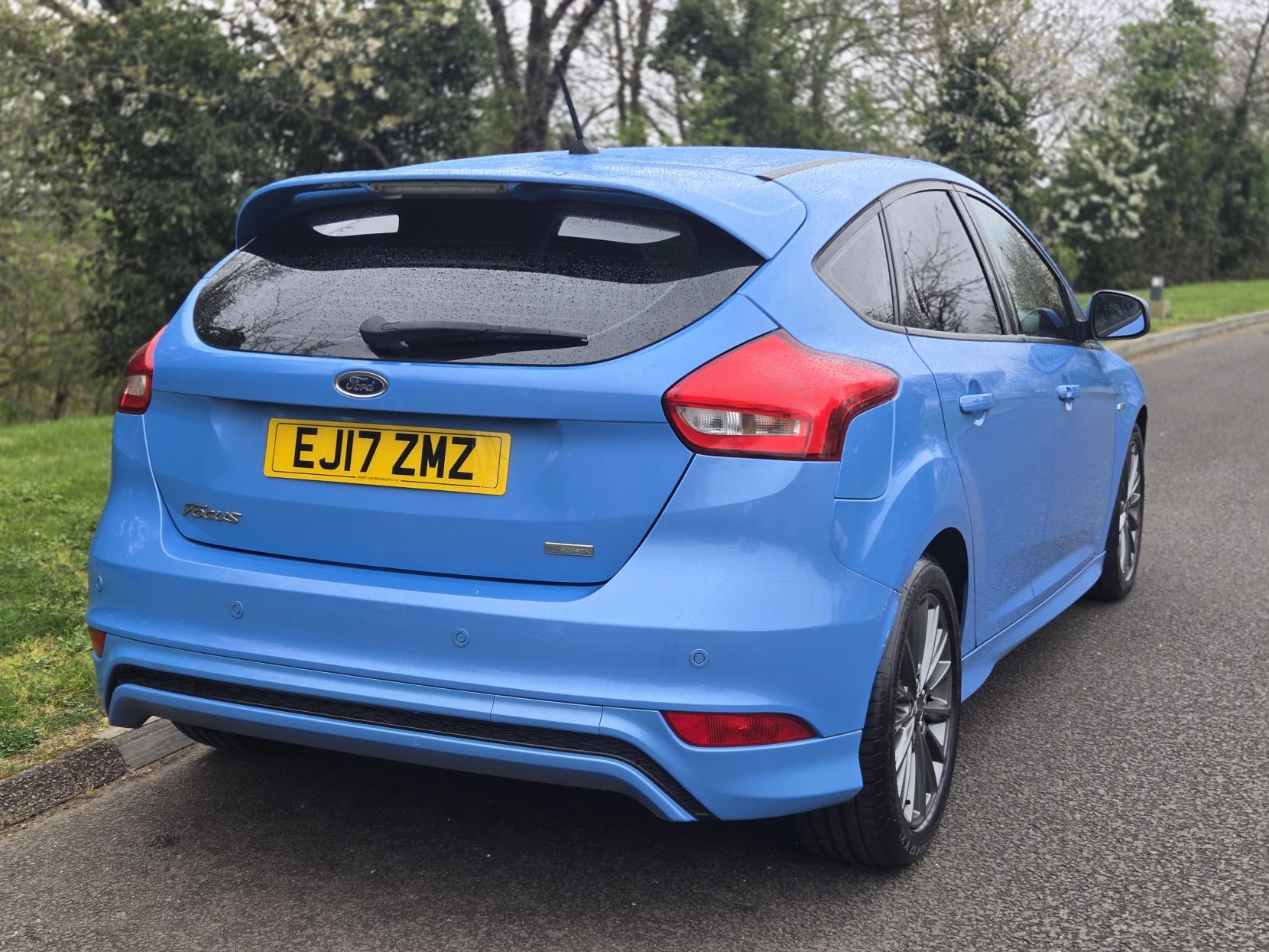 Ford Focus 1.0T EcoBoost ST-Line Hatchback 5dr Petrol Manual Euro 6 (s/s) (125 ps)