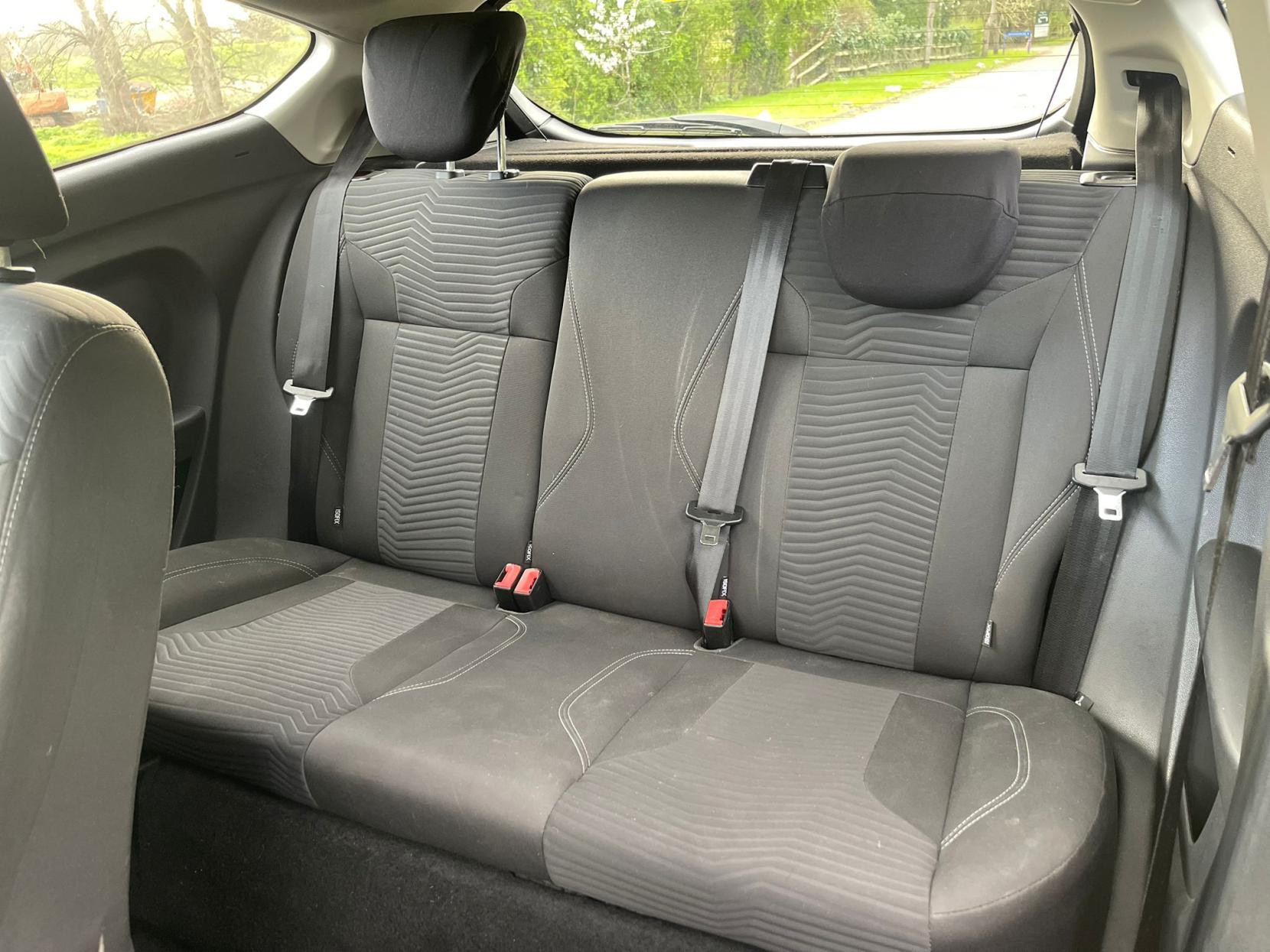 Ford Fiesta 1.0T EcoBoost Zetec Hatchback 3dr Petrol Manual Euro 6 (s/s) (100 ps)