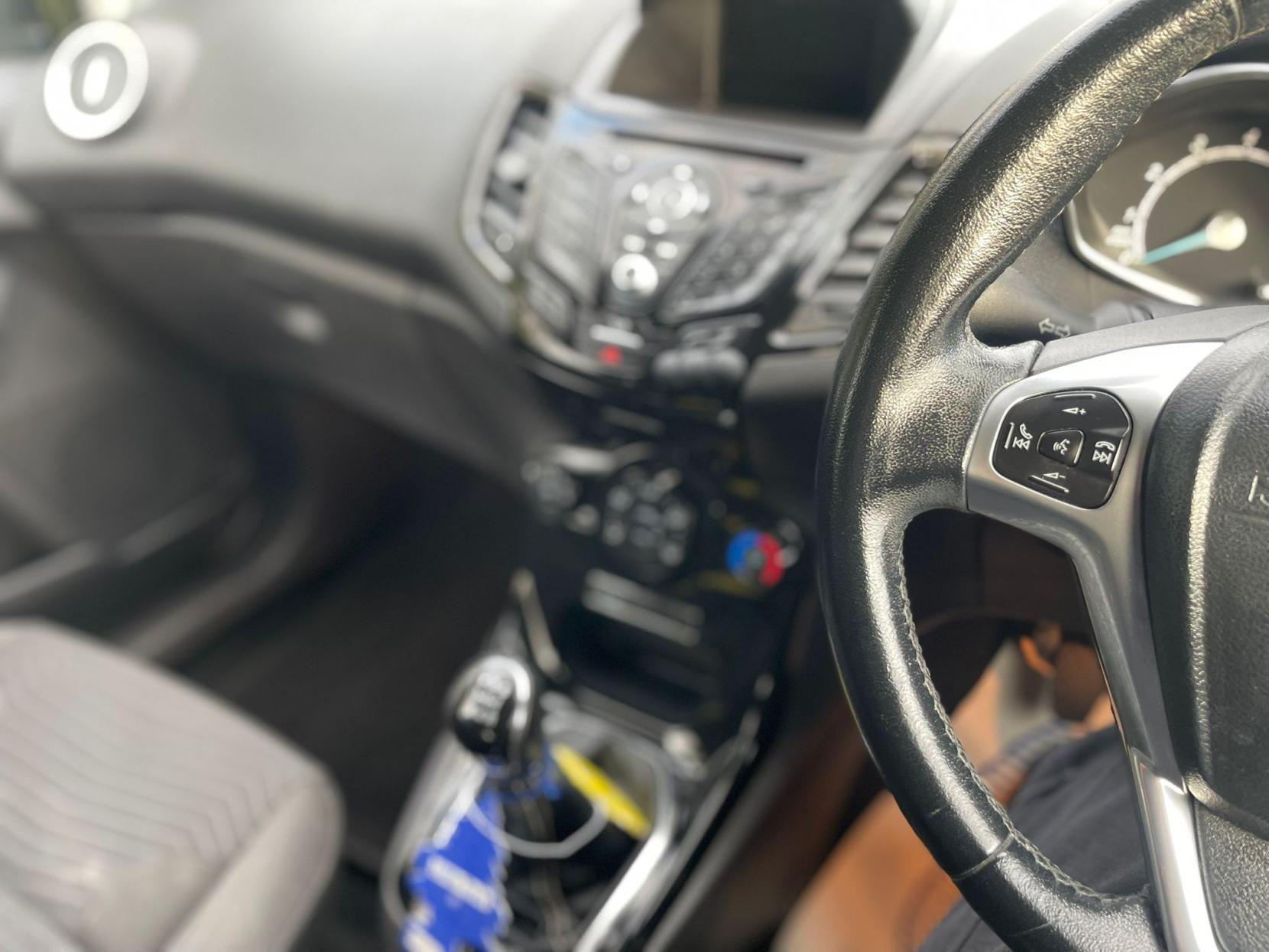 Ford Fiesta 1.0T EcoBoost Zetec Hatchback 3dr Petrol Manual Euro 6 (s/s) (100 ps)