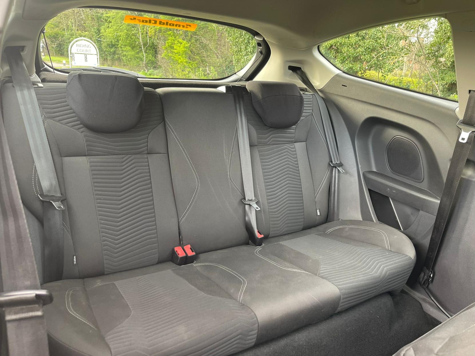 Ford Fiesta 1.0T EcoBoost Zetec Hatchback 3dr Petrol Manual Euro 6 (s/s) (100 ps)