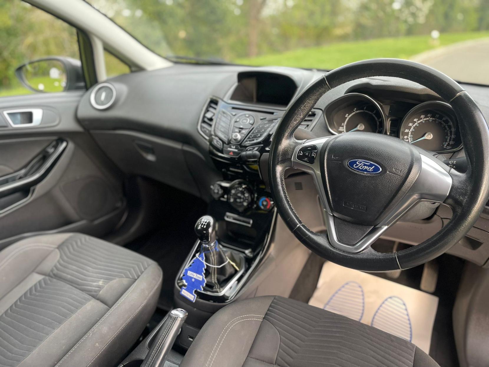 Ford Fiesta 1.0T EcoBoost Zetec Hatchback 3dr Petrol Manual Euro 6 (s/s) (100 ps)