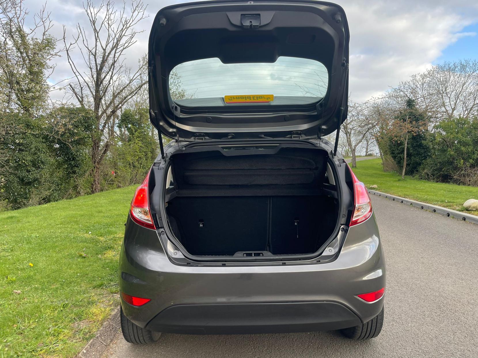 Ford Fiesta 1.0T EcoBoost Zetec Hatchback 3dr Petrol Manual Euro 6 (s/s) (100 ps)