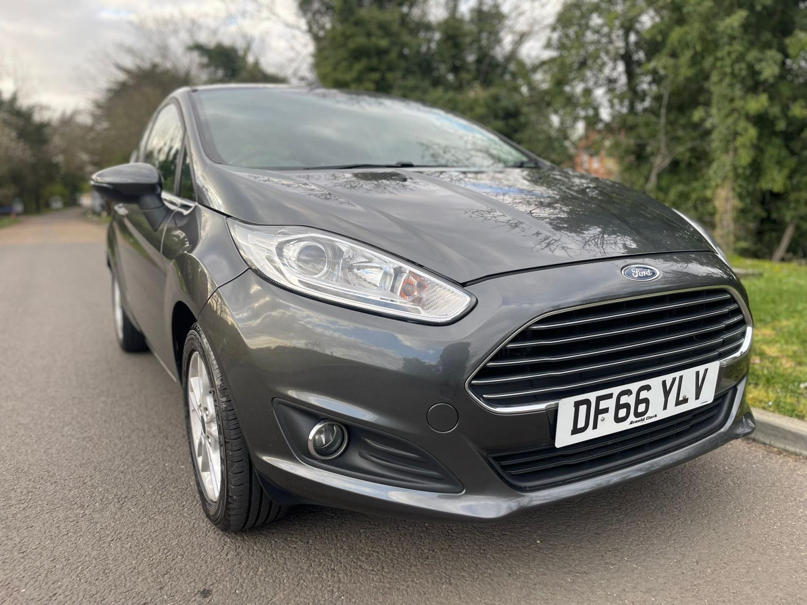 Ford Fiesta 1.0T EcoBoost Zetec Hatchback 3dr Petrol Manual Euro 6 (s/s) (100 ps)