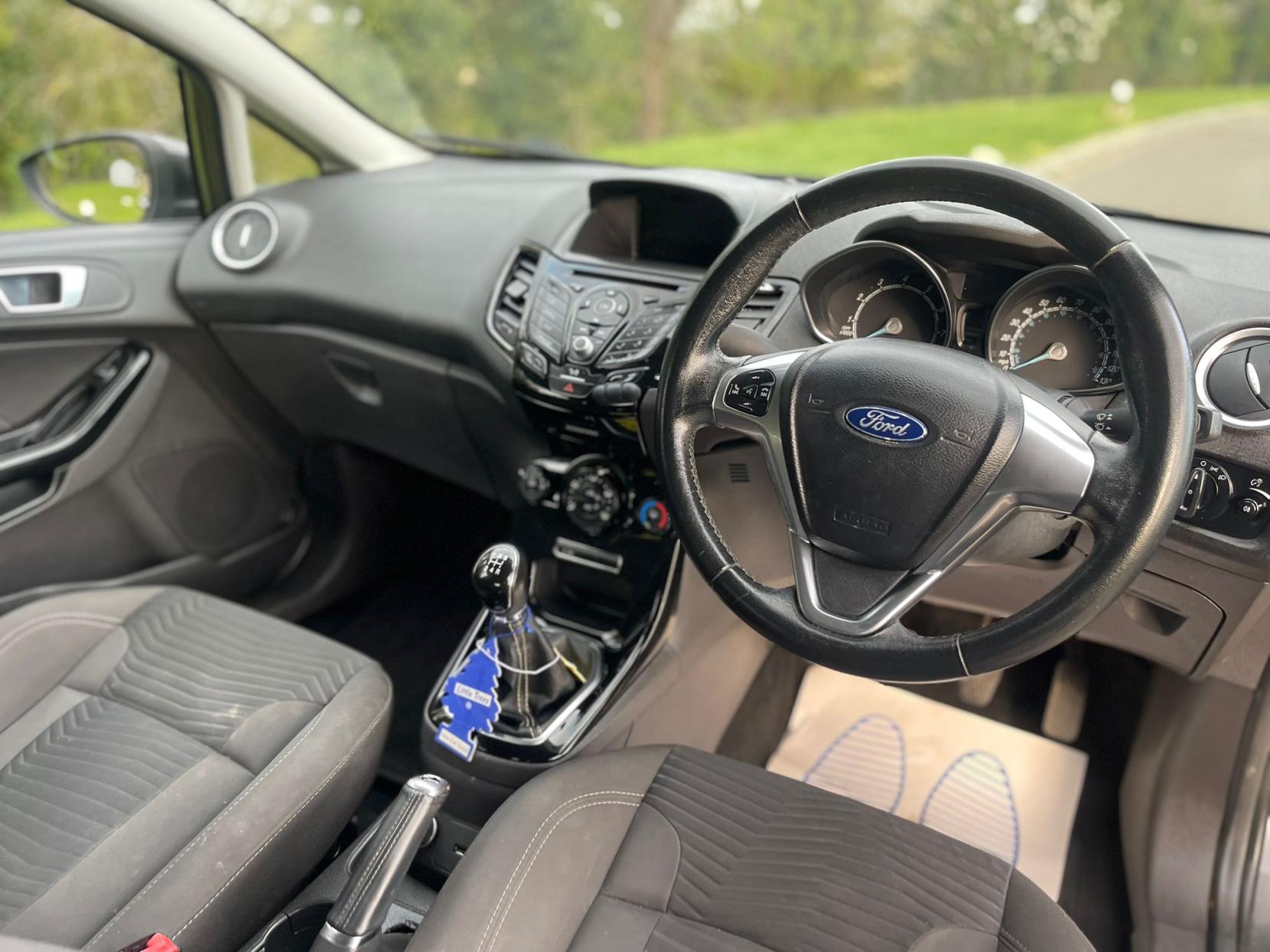 Ford Fiesta 1.0T EcoBoost Zetec Hatchback 3dr Petrol Manual Euro 6 (s/s) (100 ps)